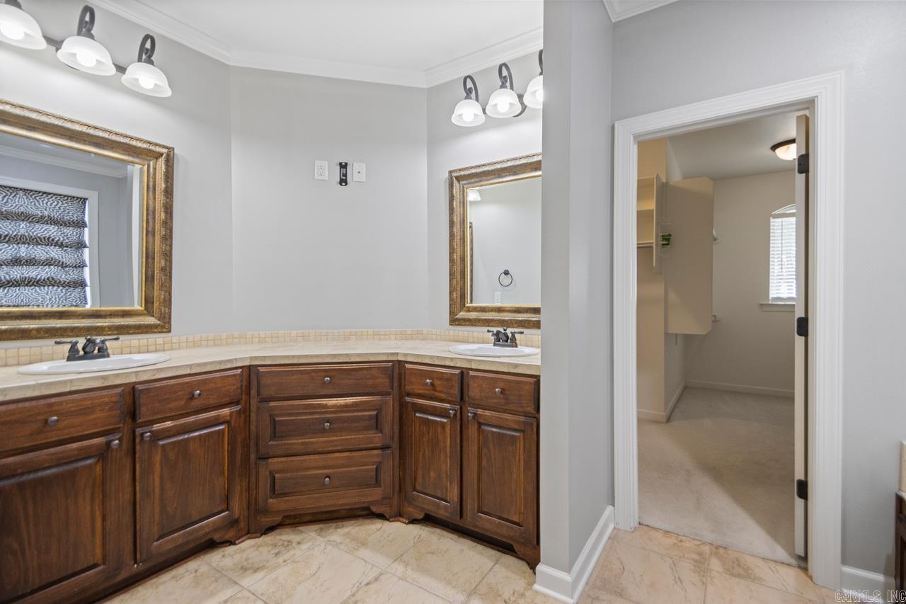 4040 Robinwood  Bryant, AR