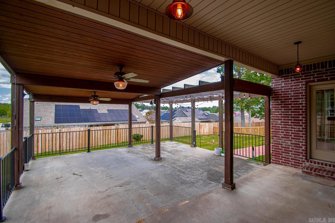 4040 Robinwood  Bryant, AR