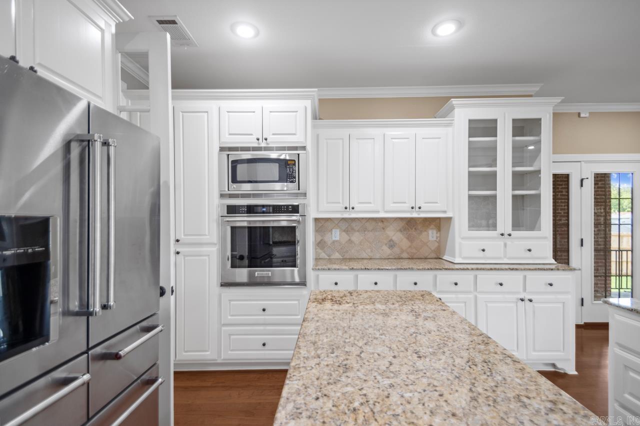 4040 Robinwood  Bryant, AR