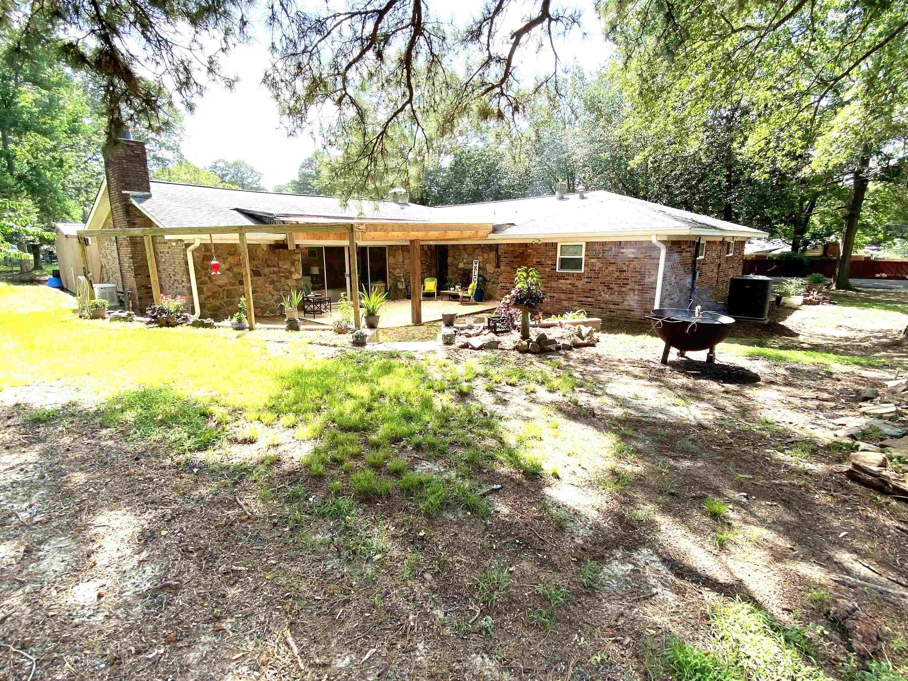 1203 Pine Circle  Smackover, AR