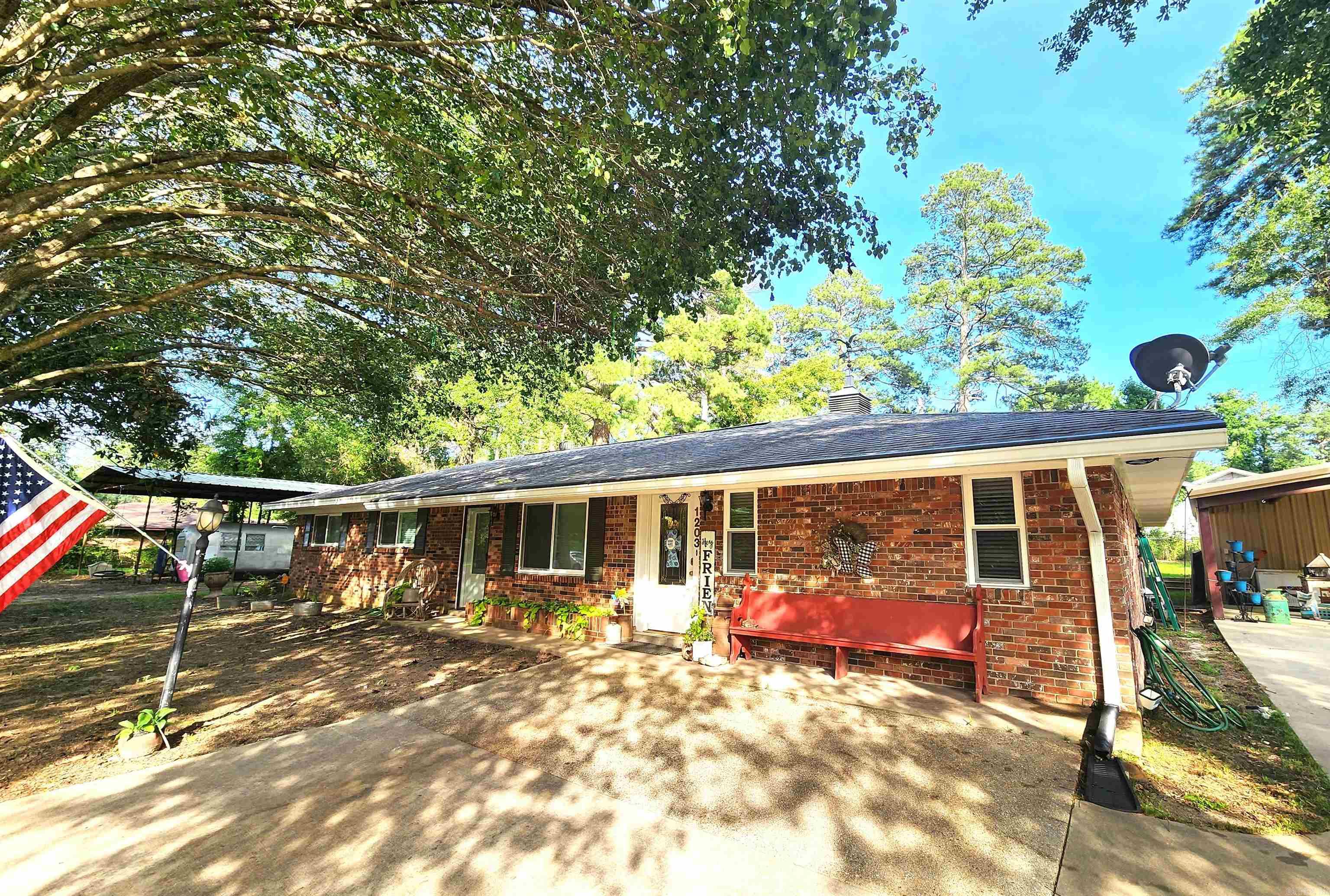 1203 Pine Circle  Smackover, AR