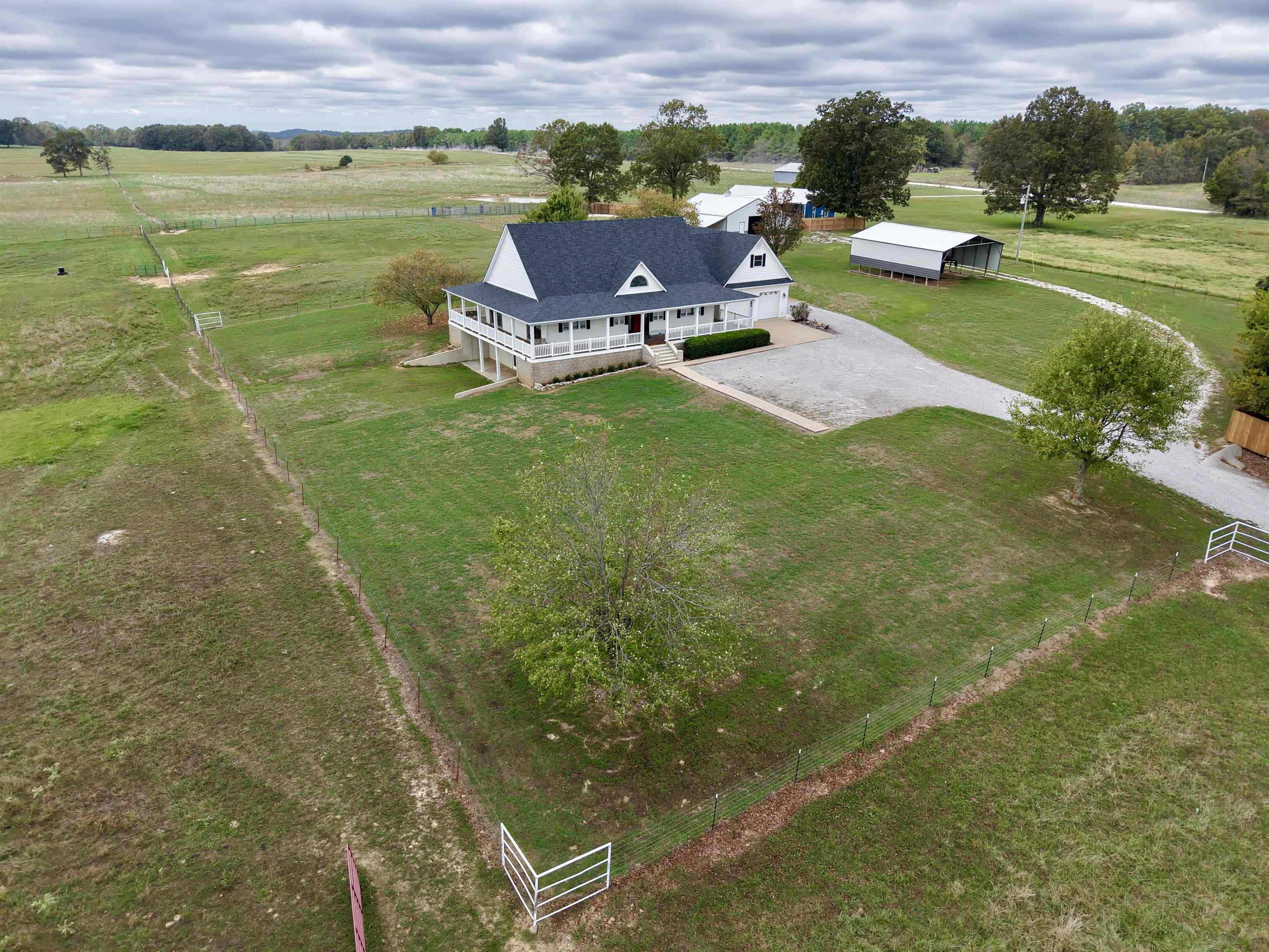 2832 Lacrosse Road