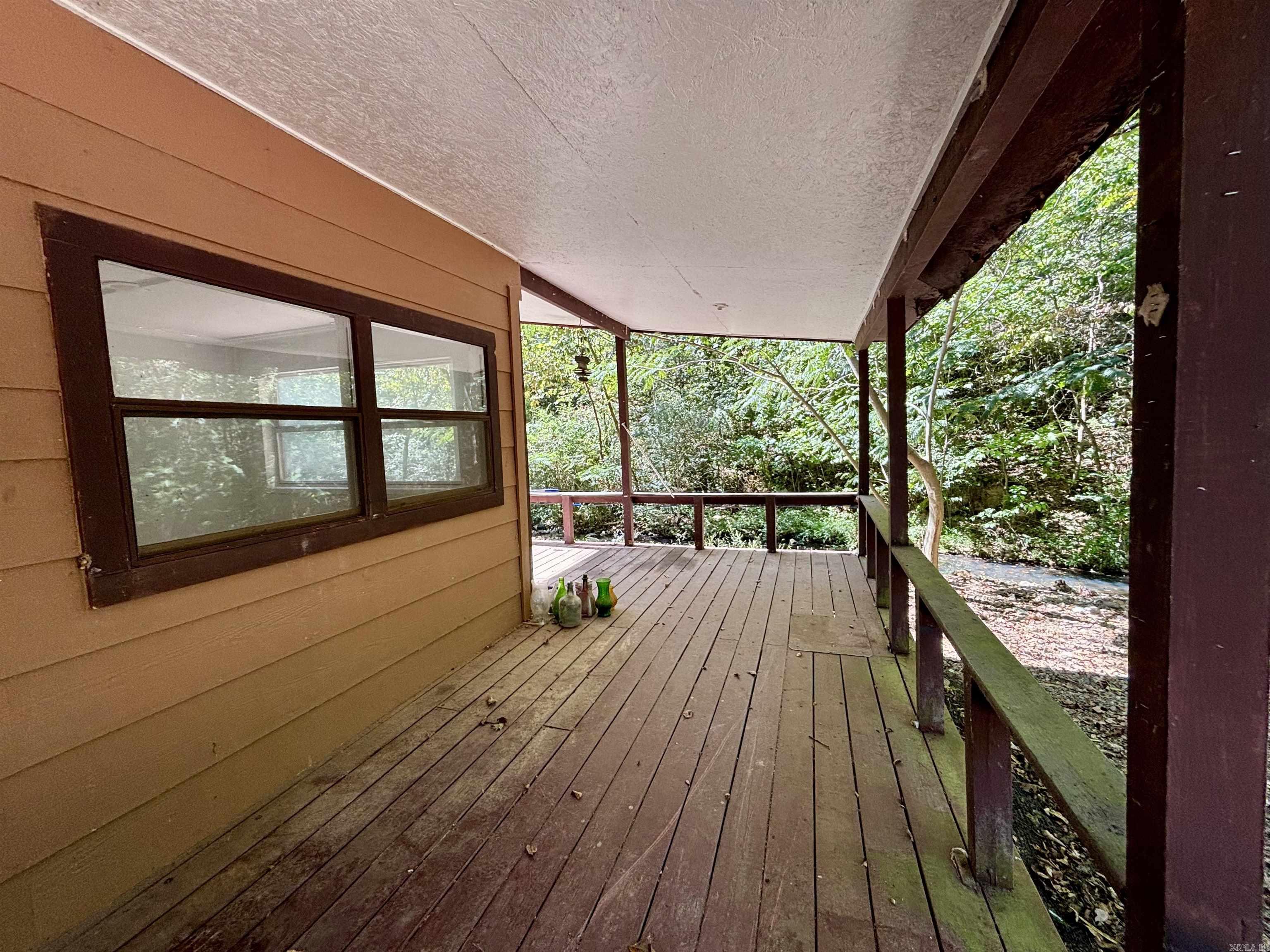 1 Buckboard Ln  Williford, AR