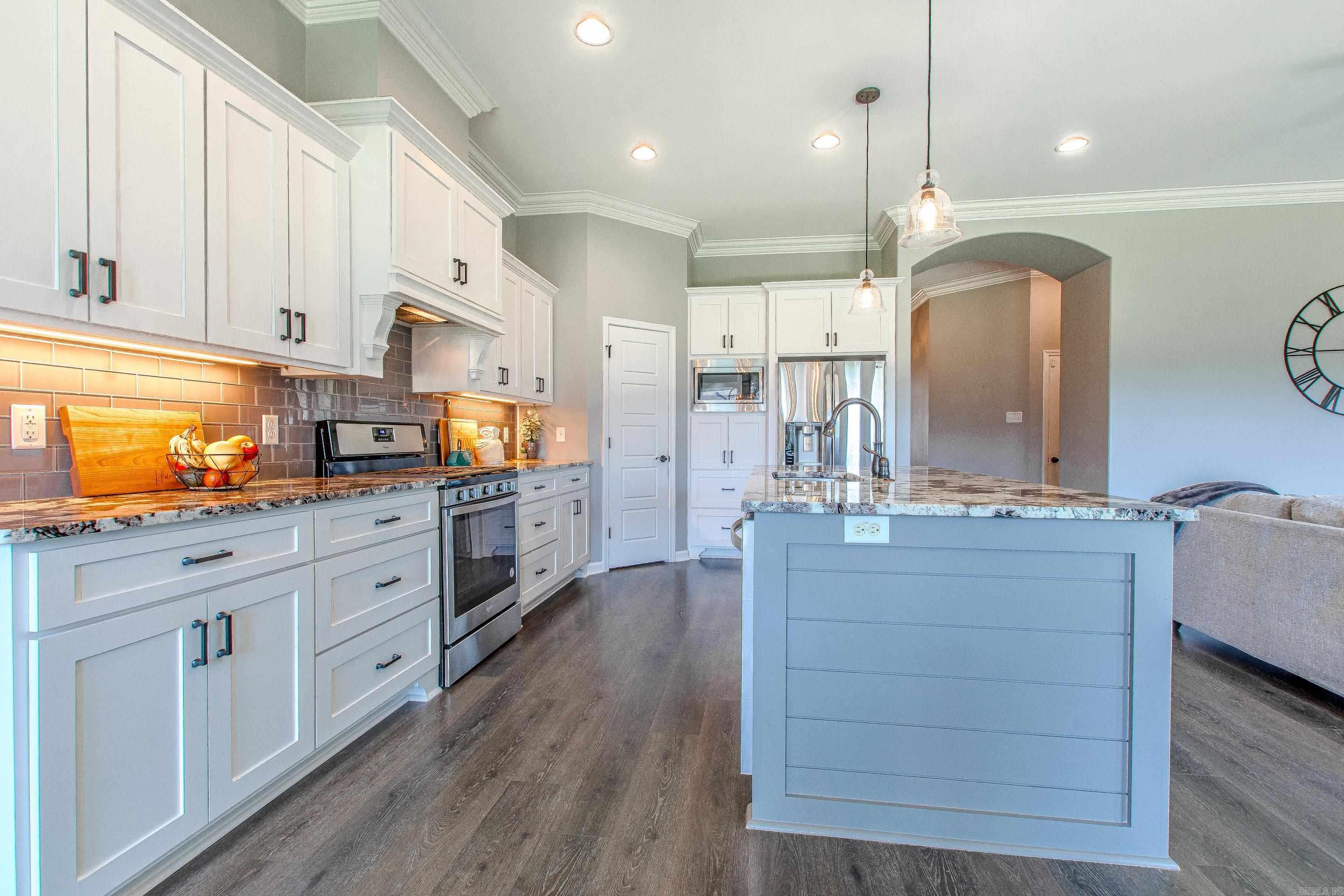 6216 Lewiston  Alexander, AR