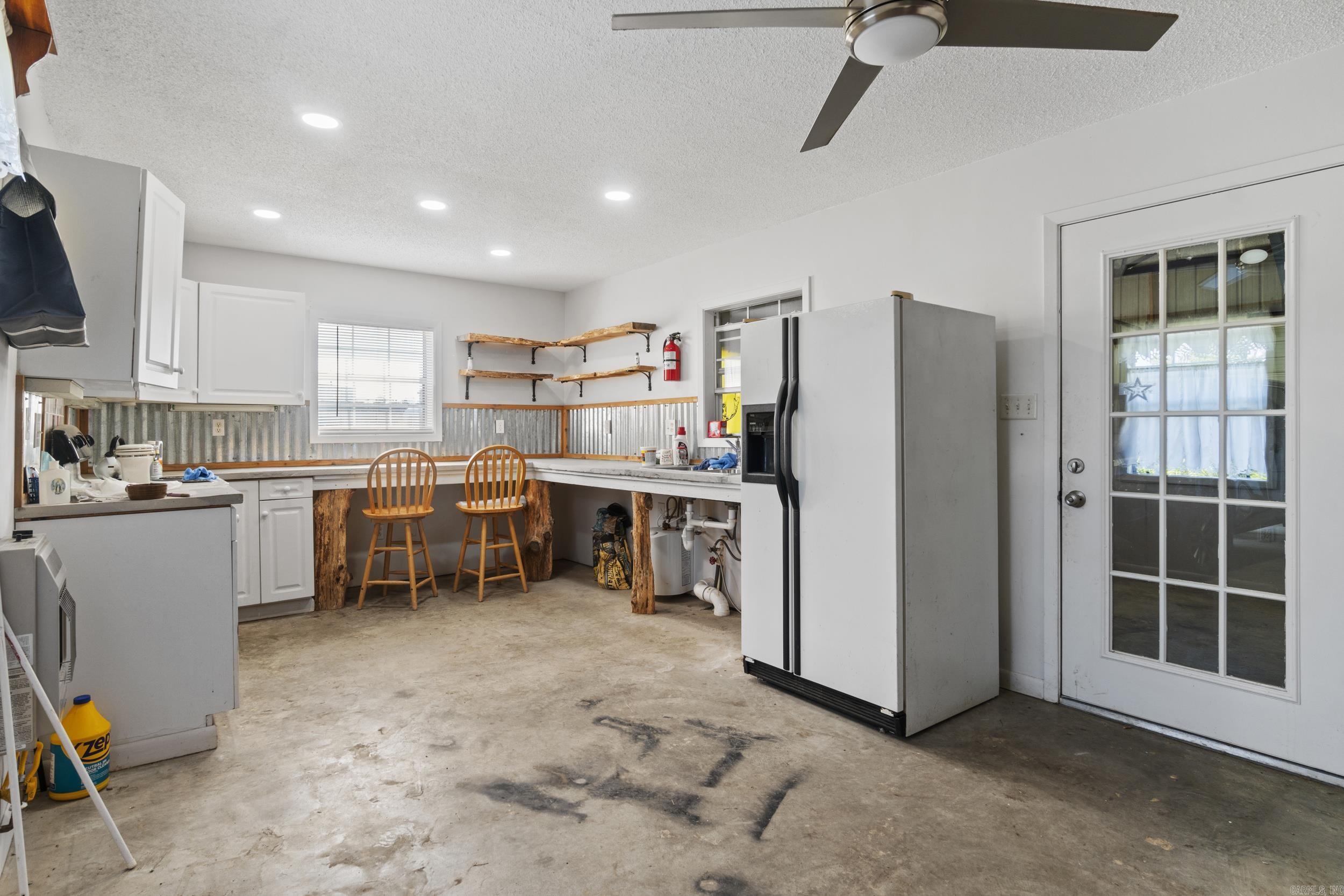619 Valley View Rd.  Mount Vernon, AR