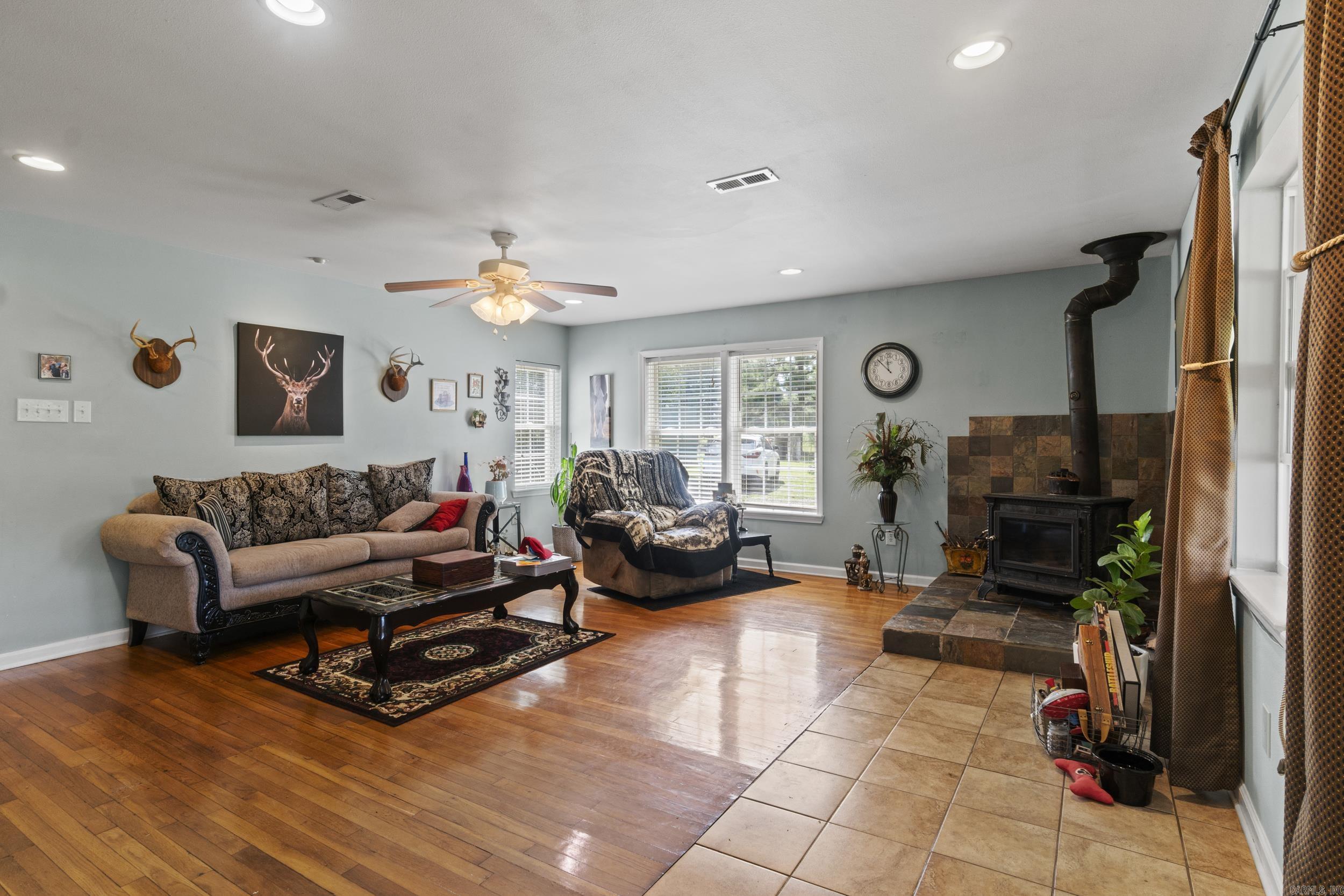 619 Valley View Rd.  Mount Vernon, AR