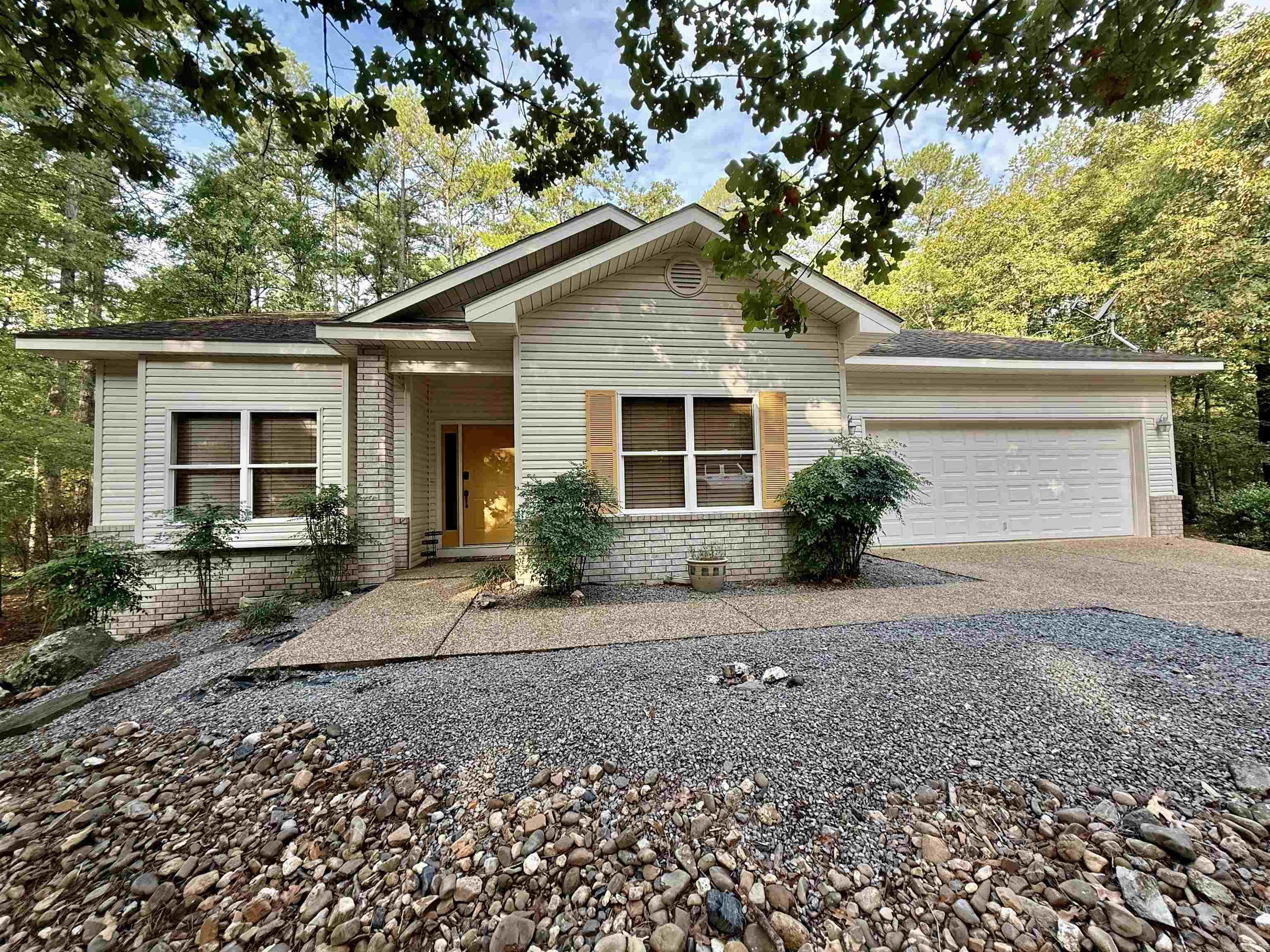 11 Zaragoza Way  Hot Springs Village, AR