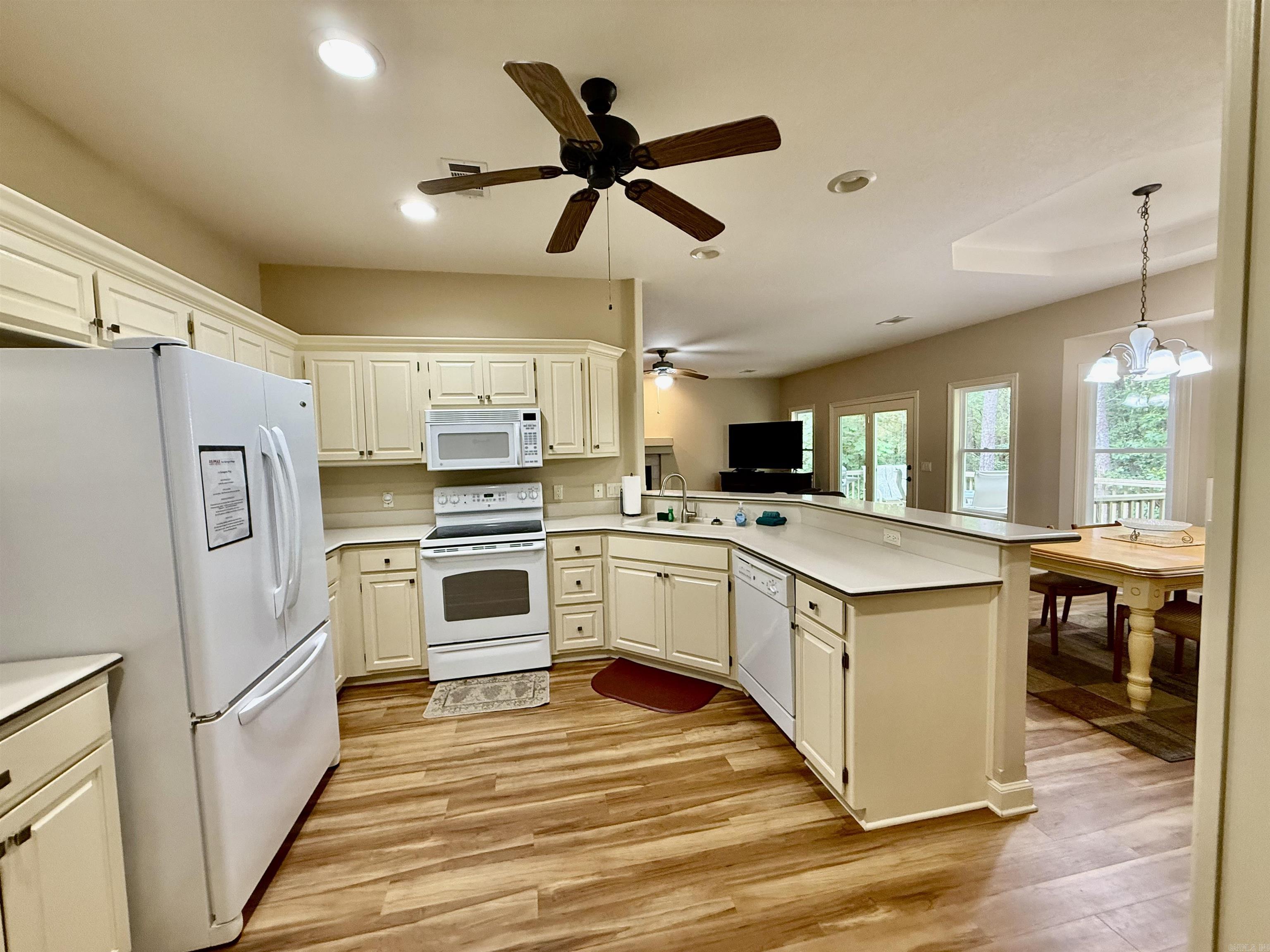 11 Zaragoza Way  Hot Springs Village, AR