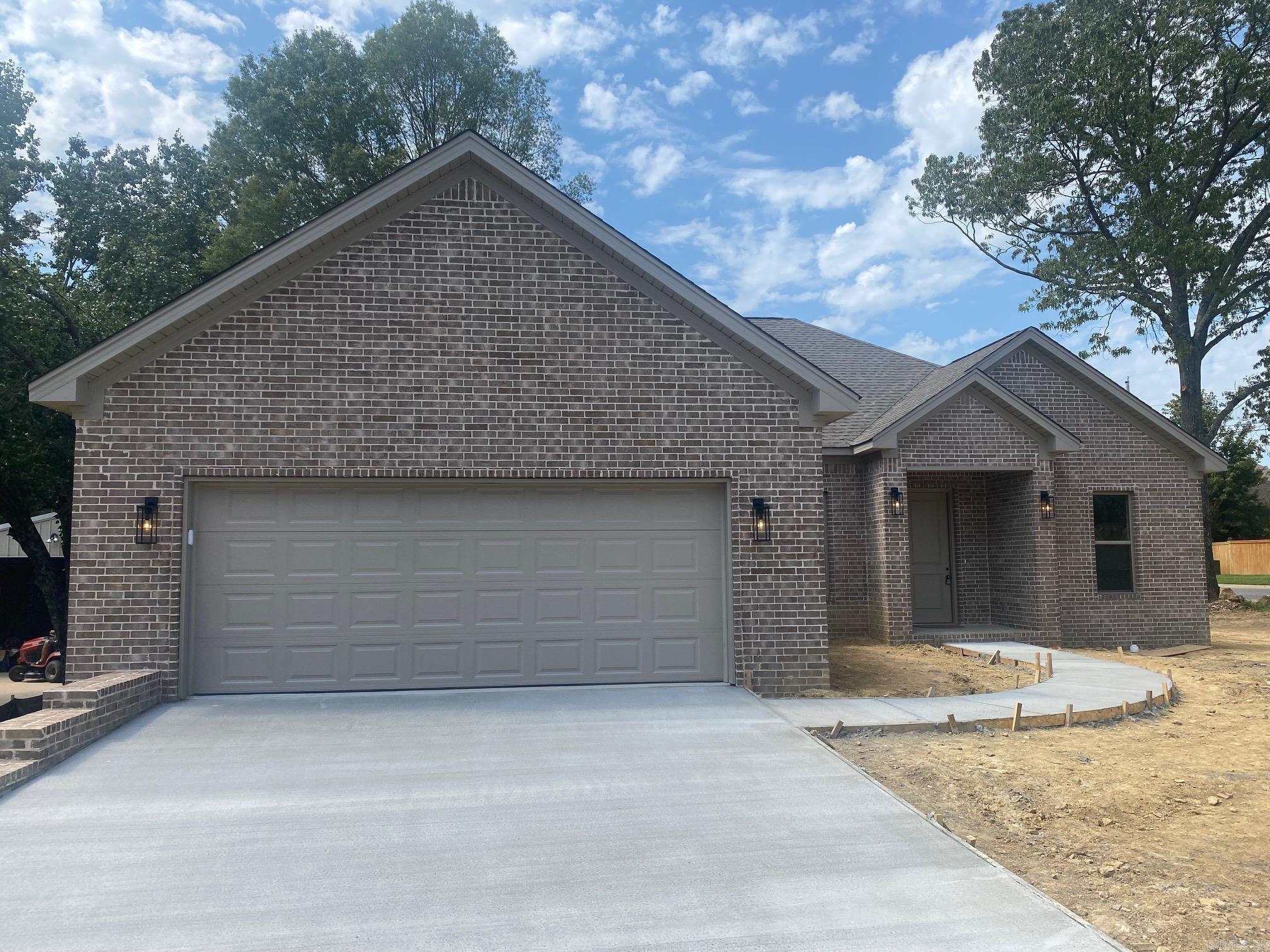31 Hum  Sherwood, AR