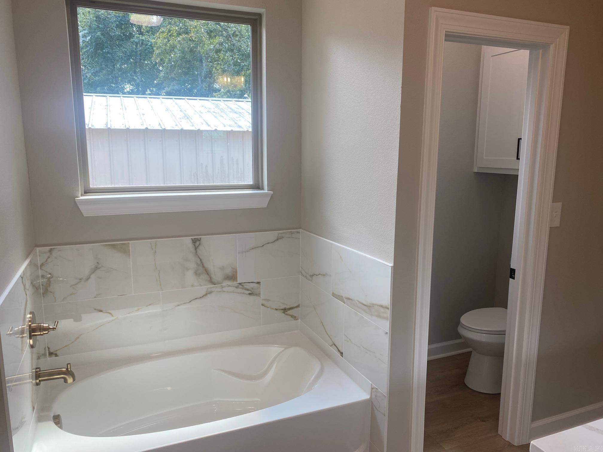 31 Hum  Sherwood, AR