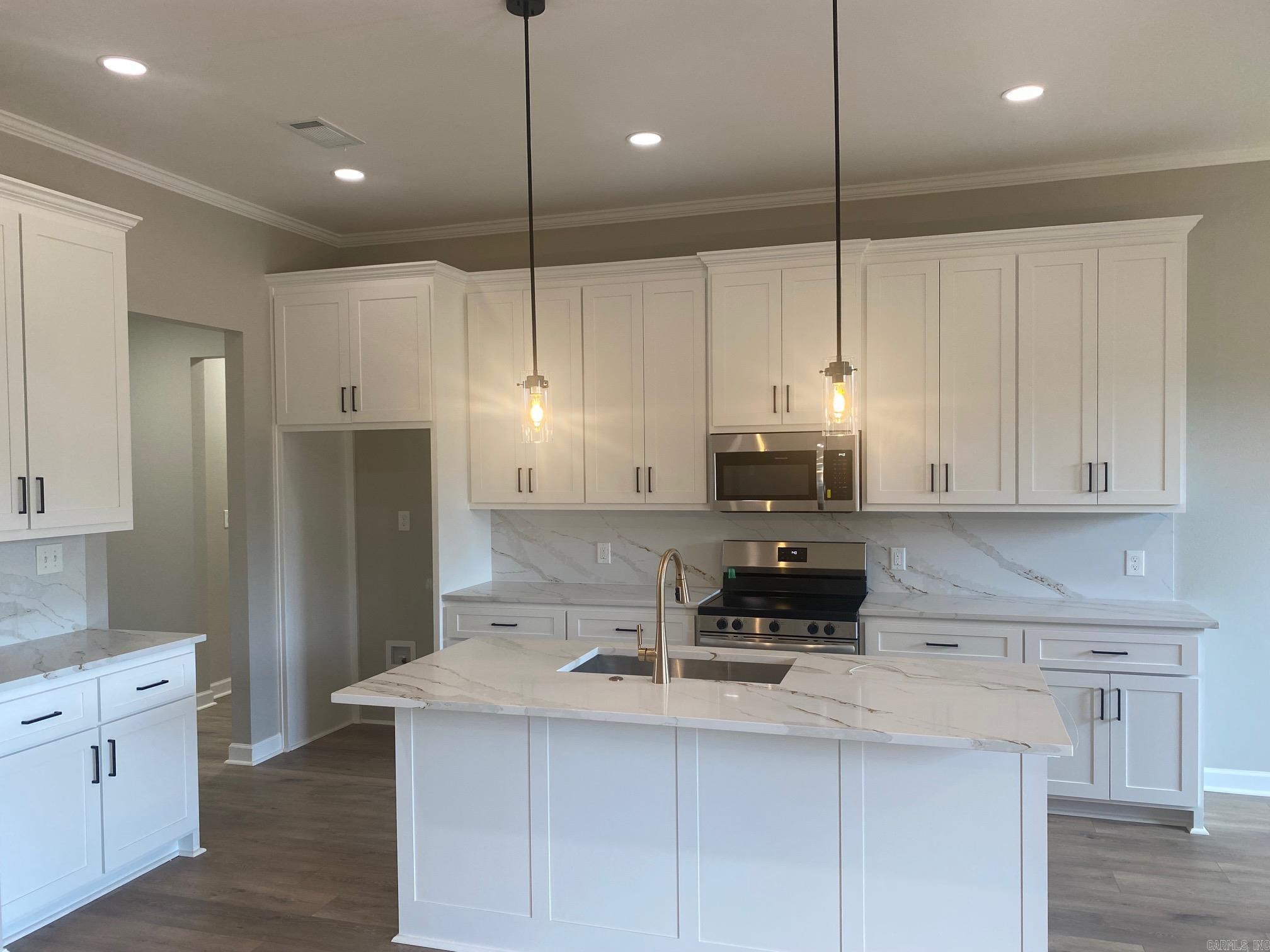 31 Hum  Sherwood, AR