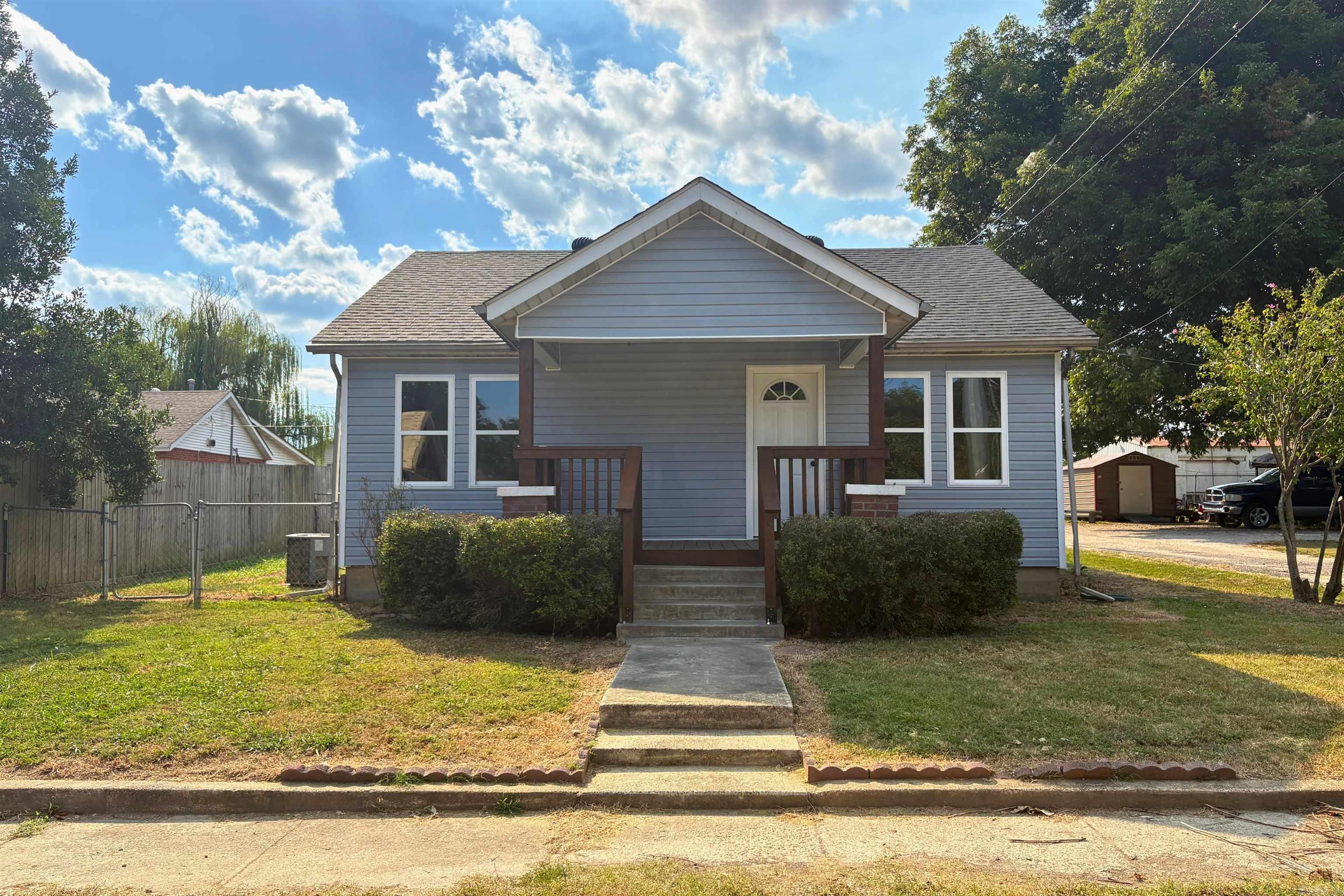 108 N 4th  Paragould, AR