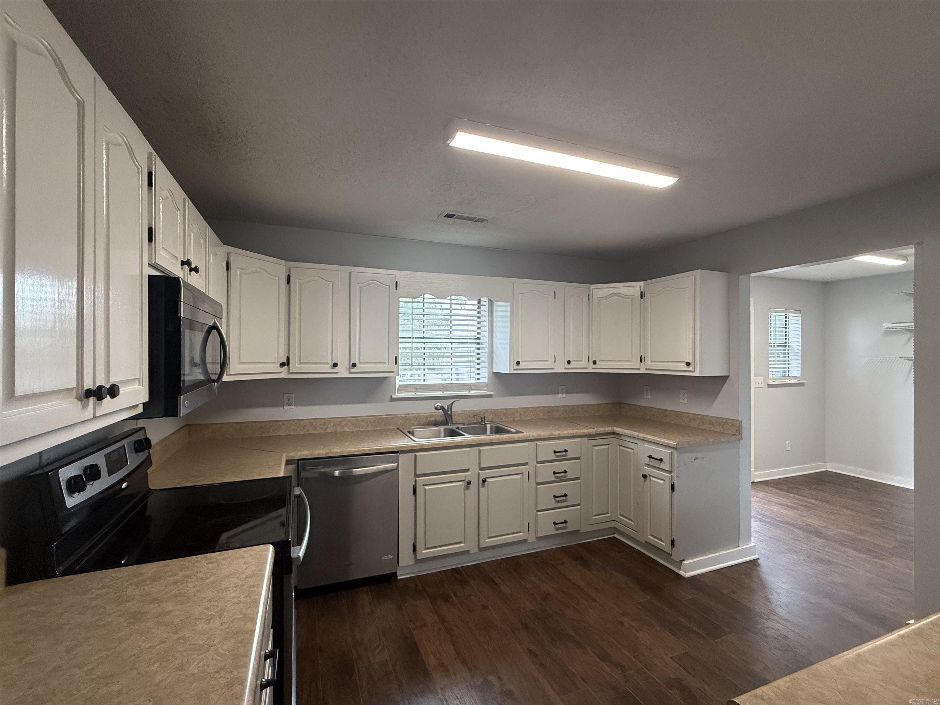 2572 County Road 837  Caraway, AR