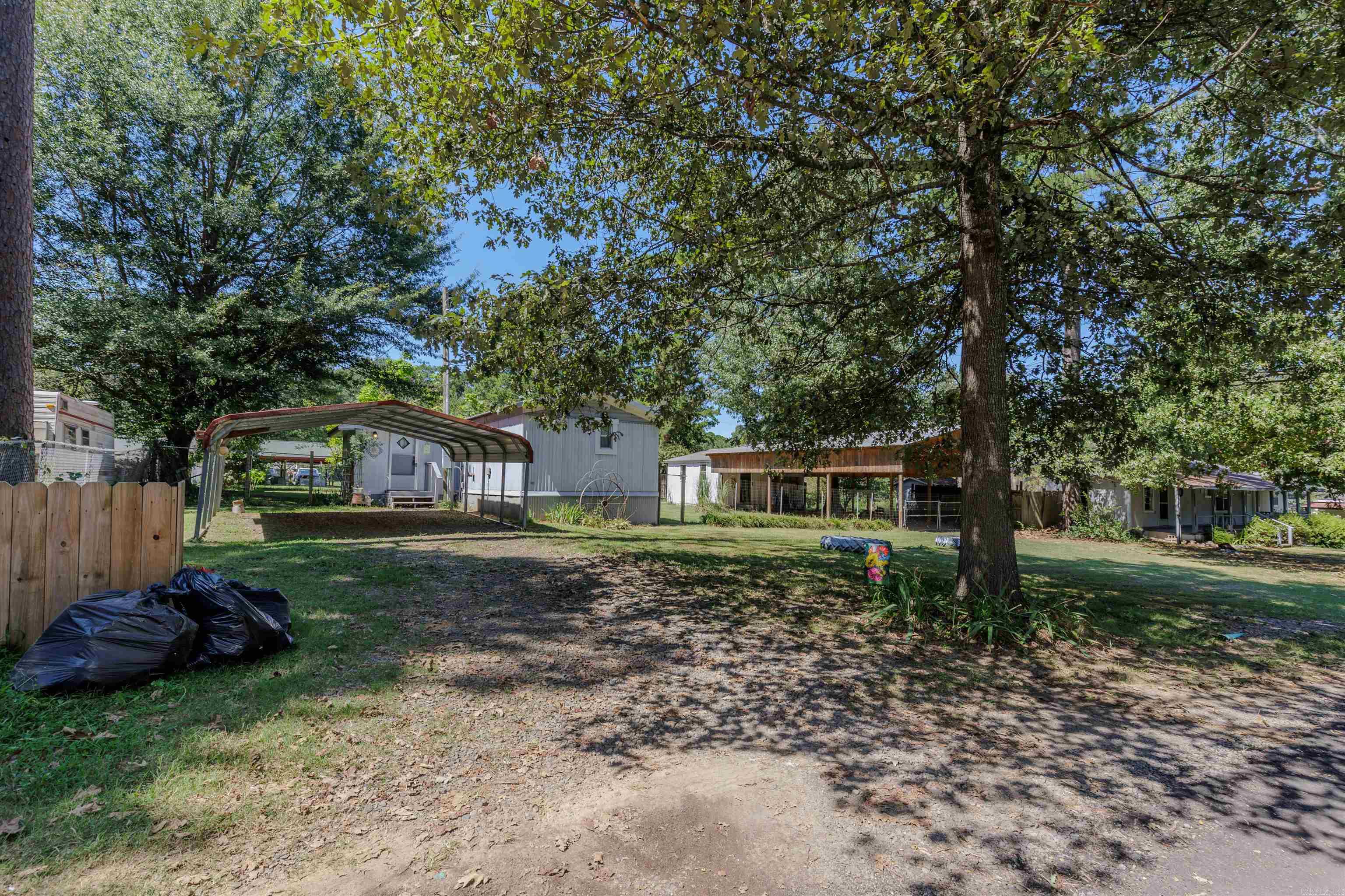 48 & 52 Bass  Perryville, AR