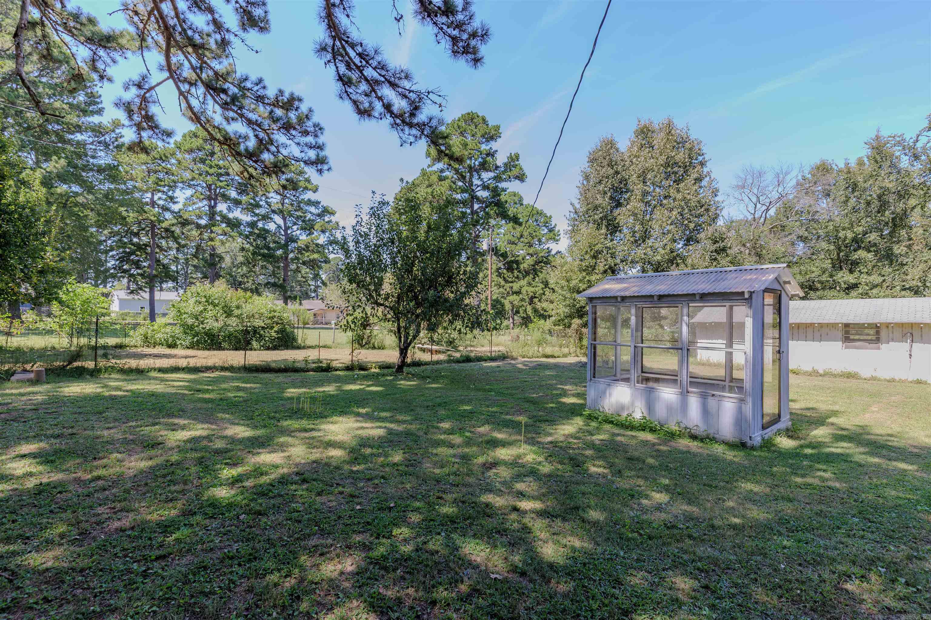 48 & 52 Bass  Perryville, AR