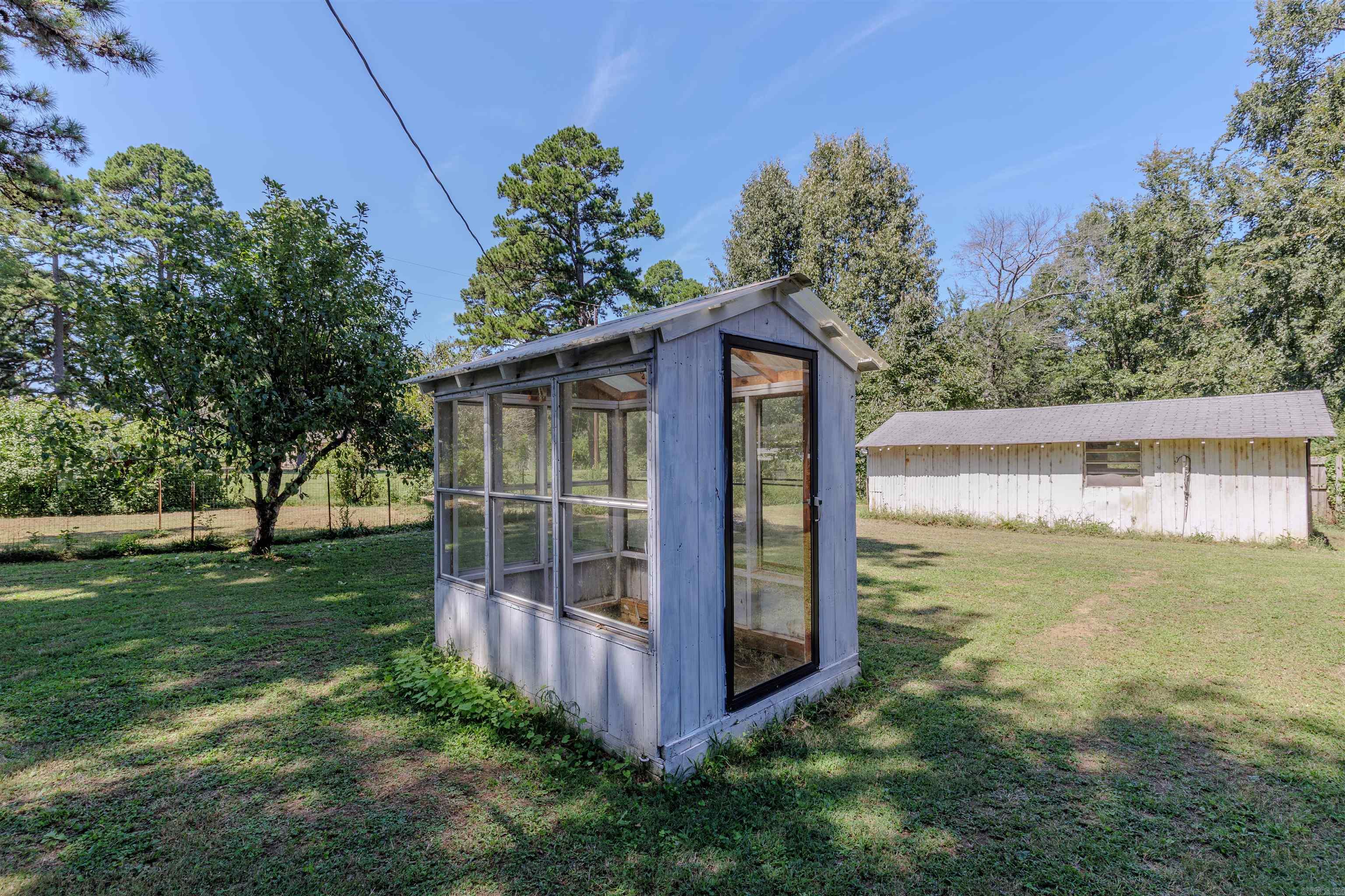 48 & 52 Bass  Perryville, AR