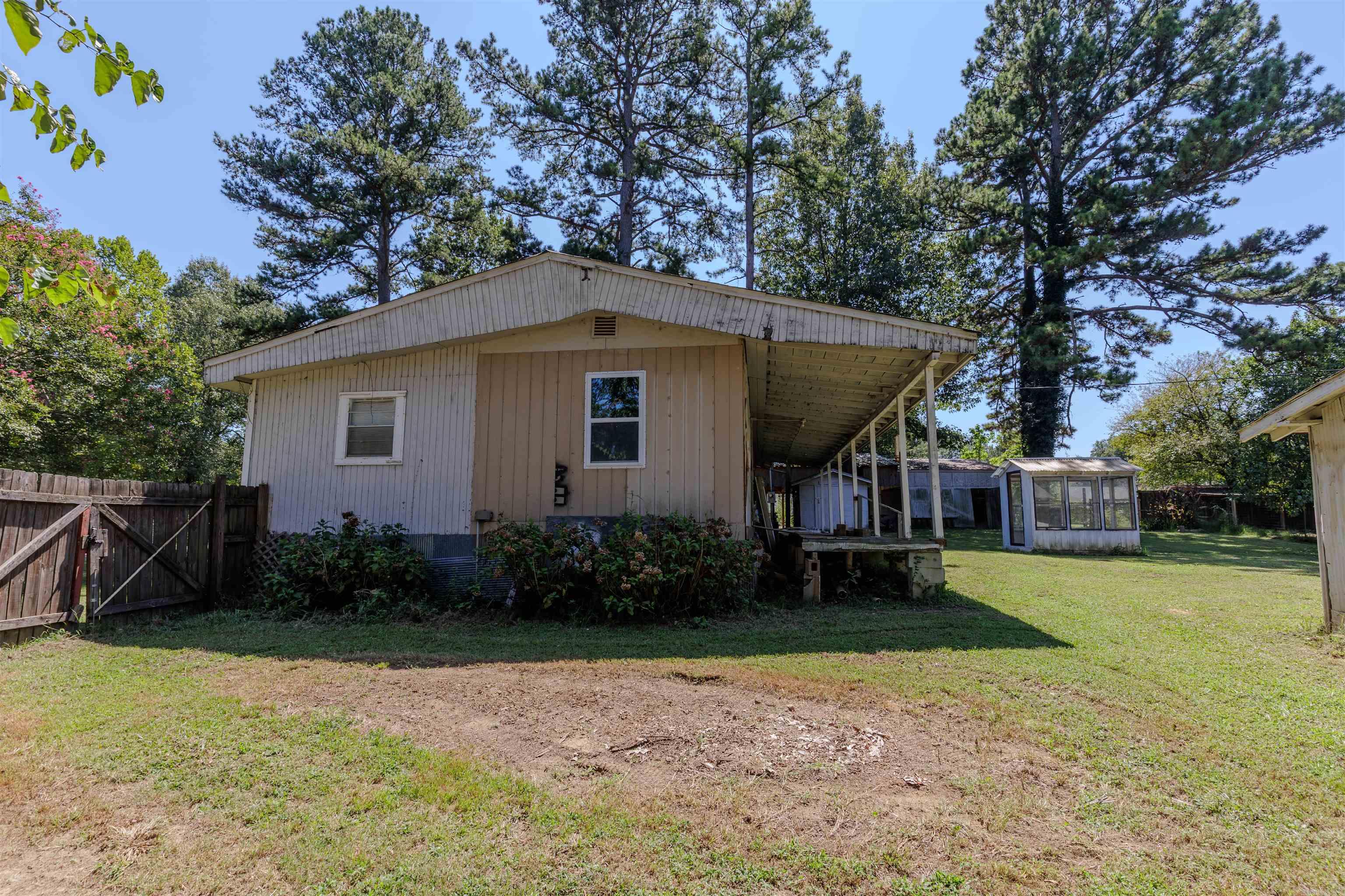 48 & 52 Bass  Perryville, AR