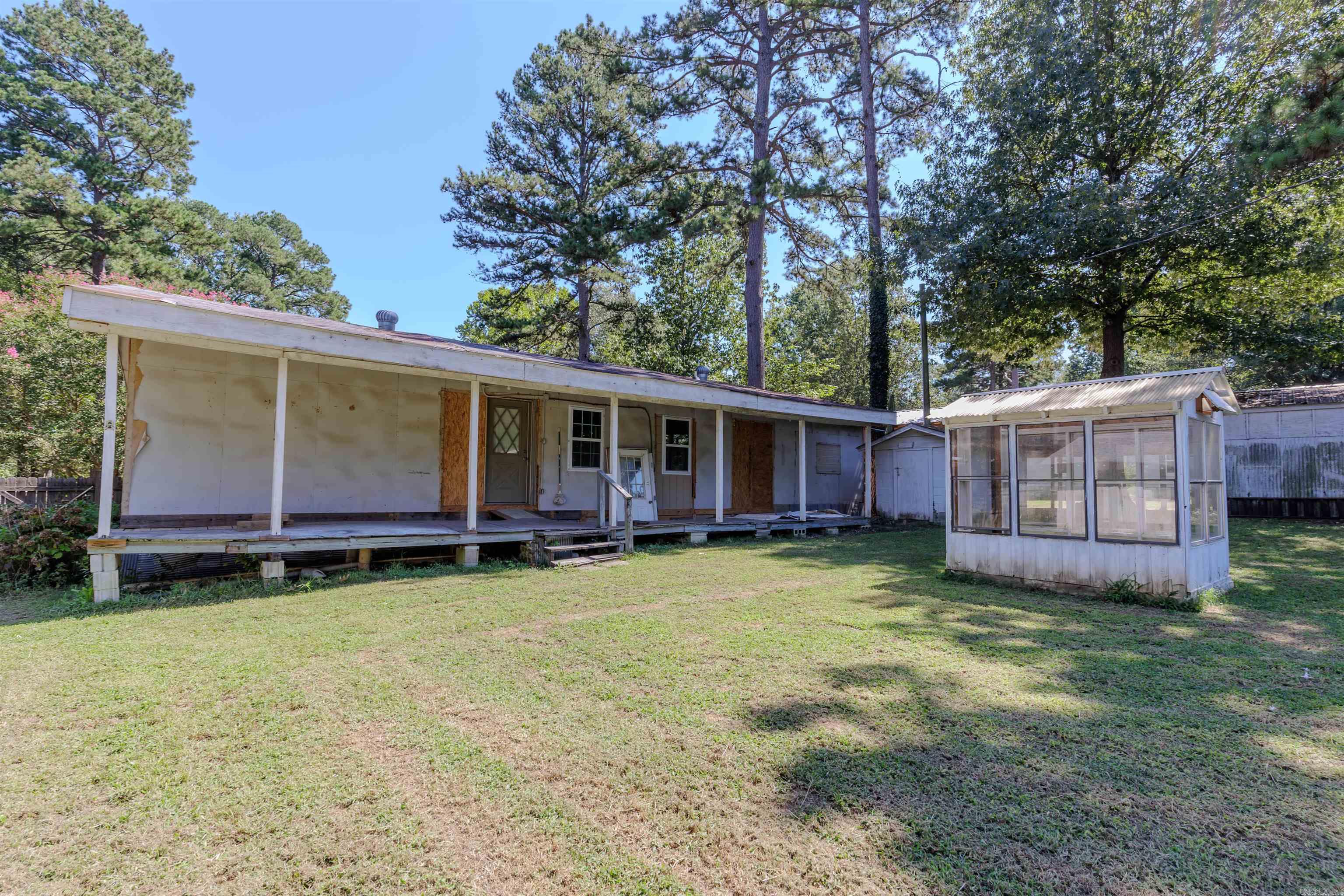 48 & 52 Bass  Perryville, AR