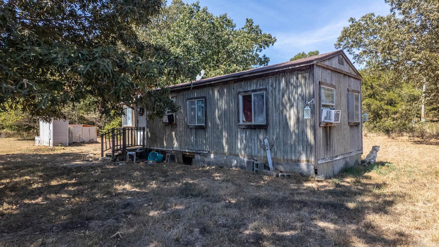 2000 County Road 100  Alton, MO