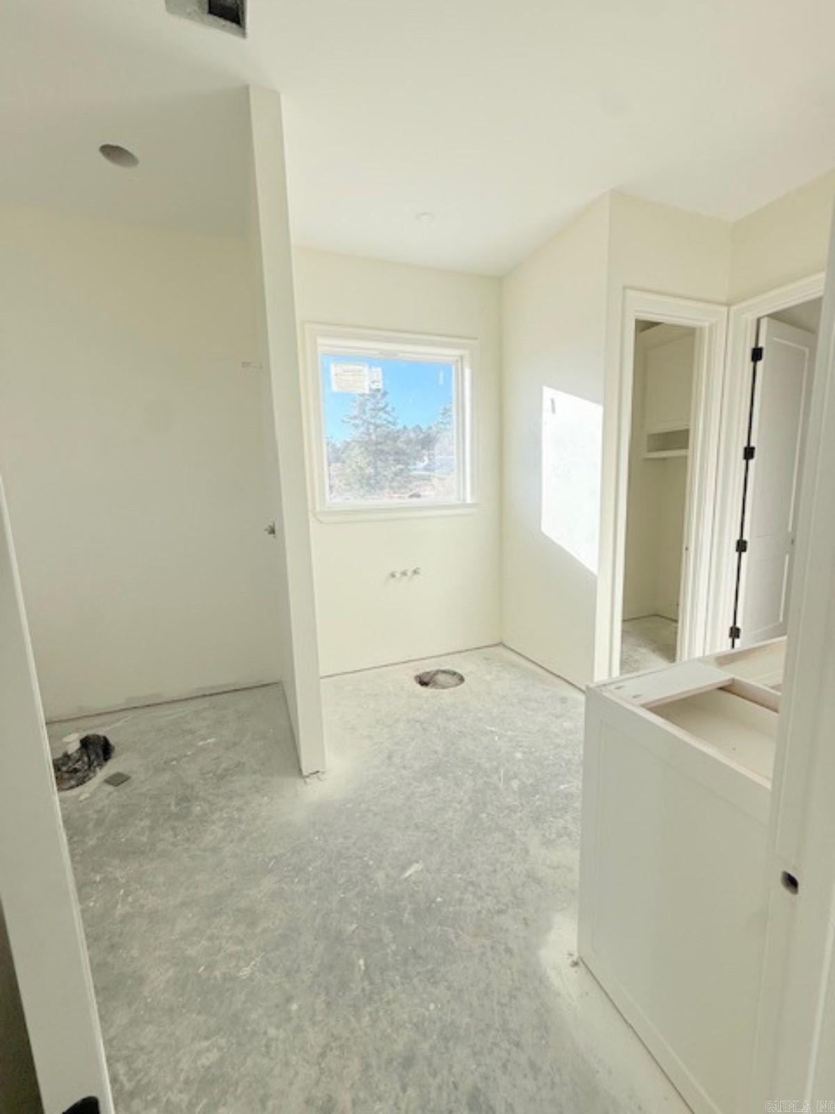 231 Post Point Hot Springs, AR 71913