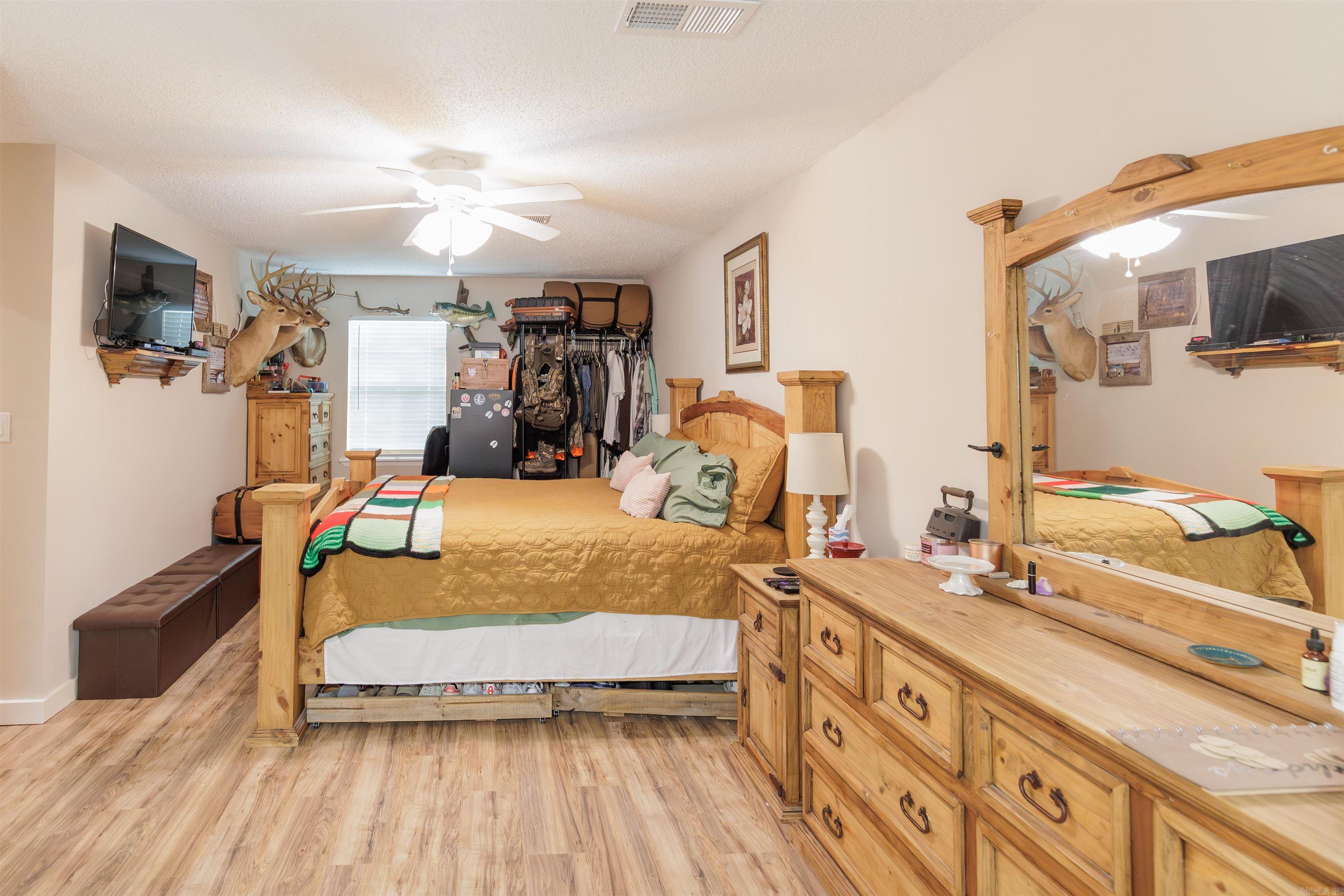 1894 Highway 60 E  Houston, AR