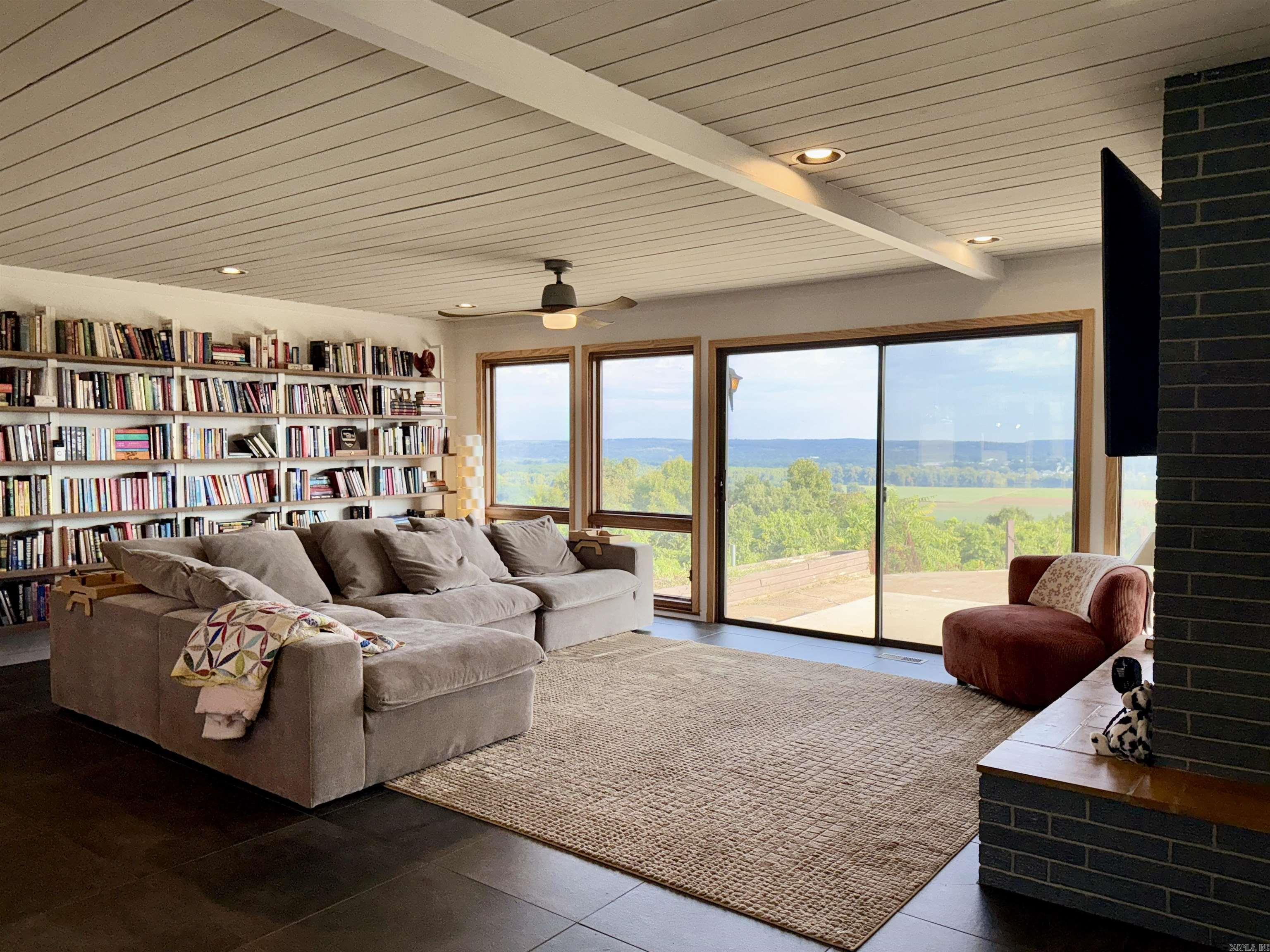 37 Chamblee  Southside, AR