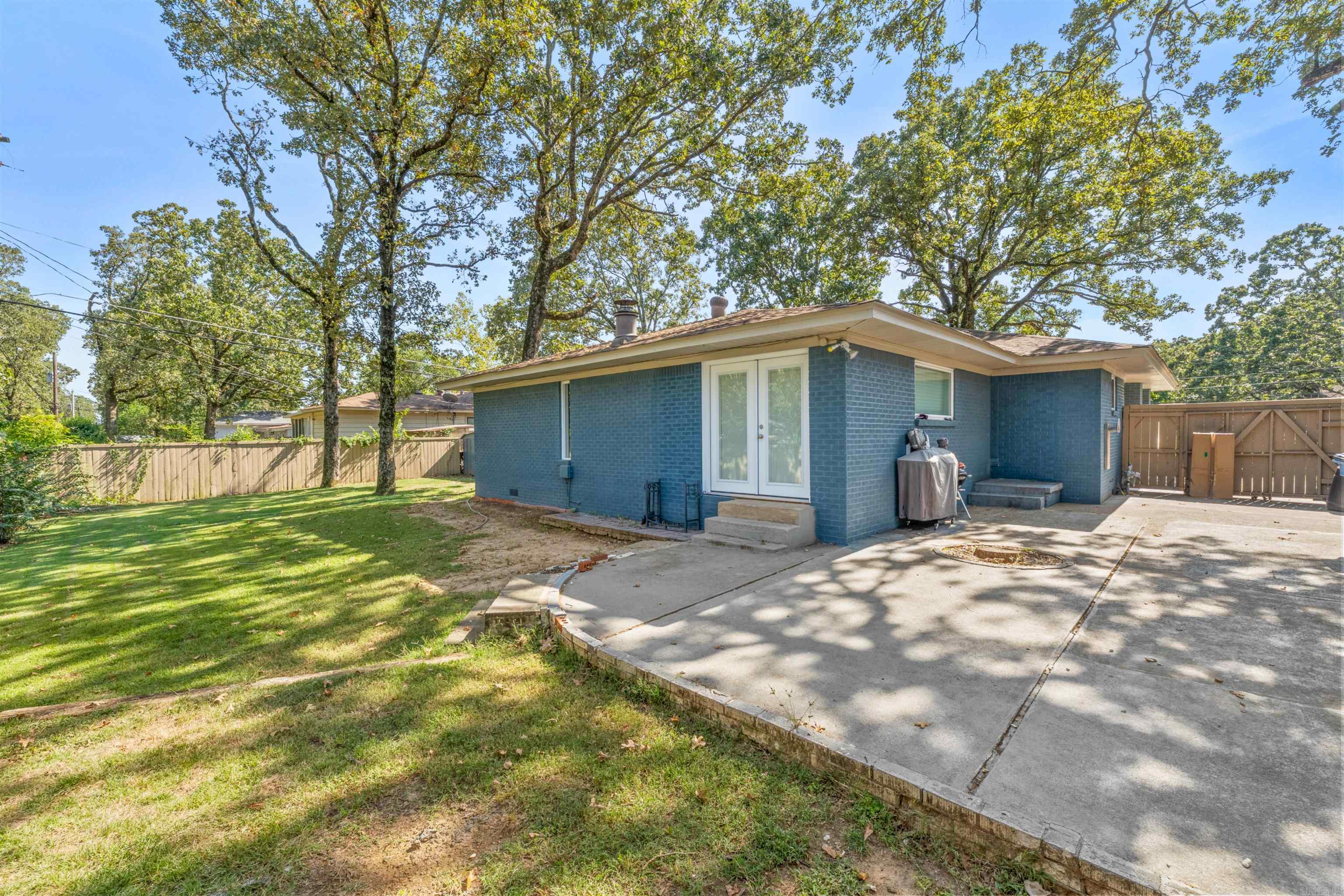 4100 Lochridge  North Little Rock, AR