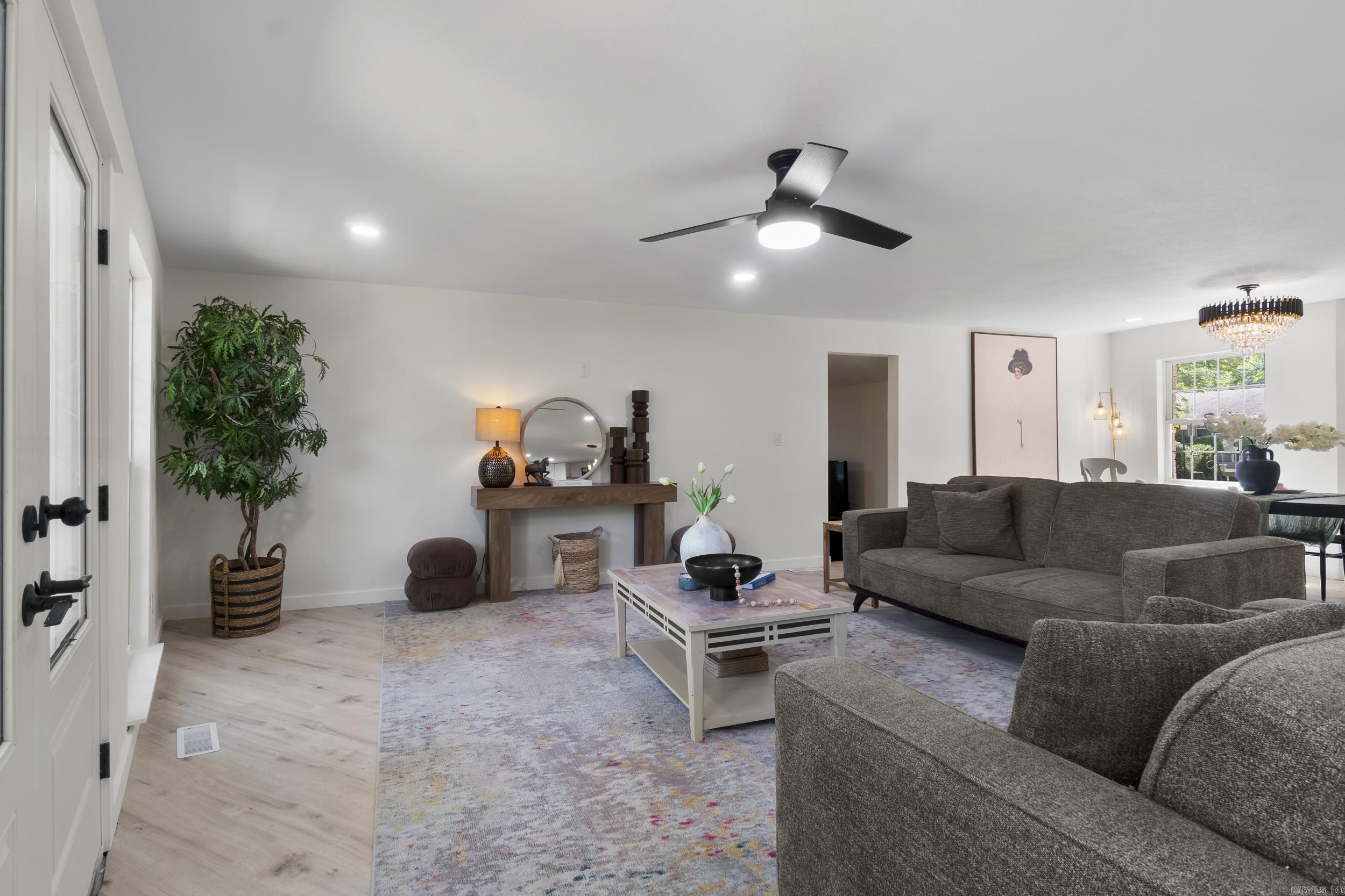 9320 Cloverhill  Little Rock, AR