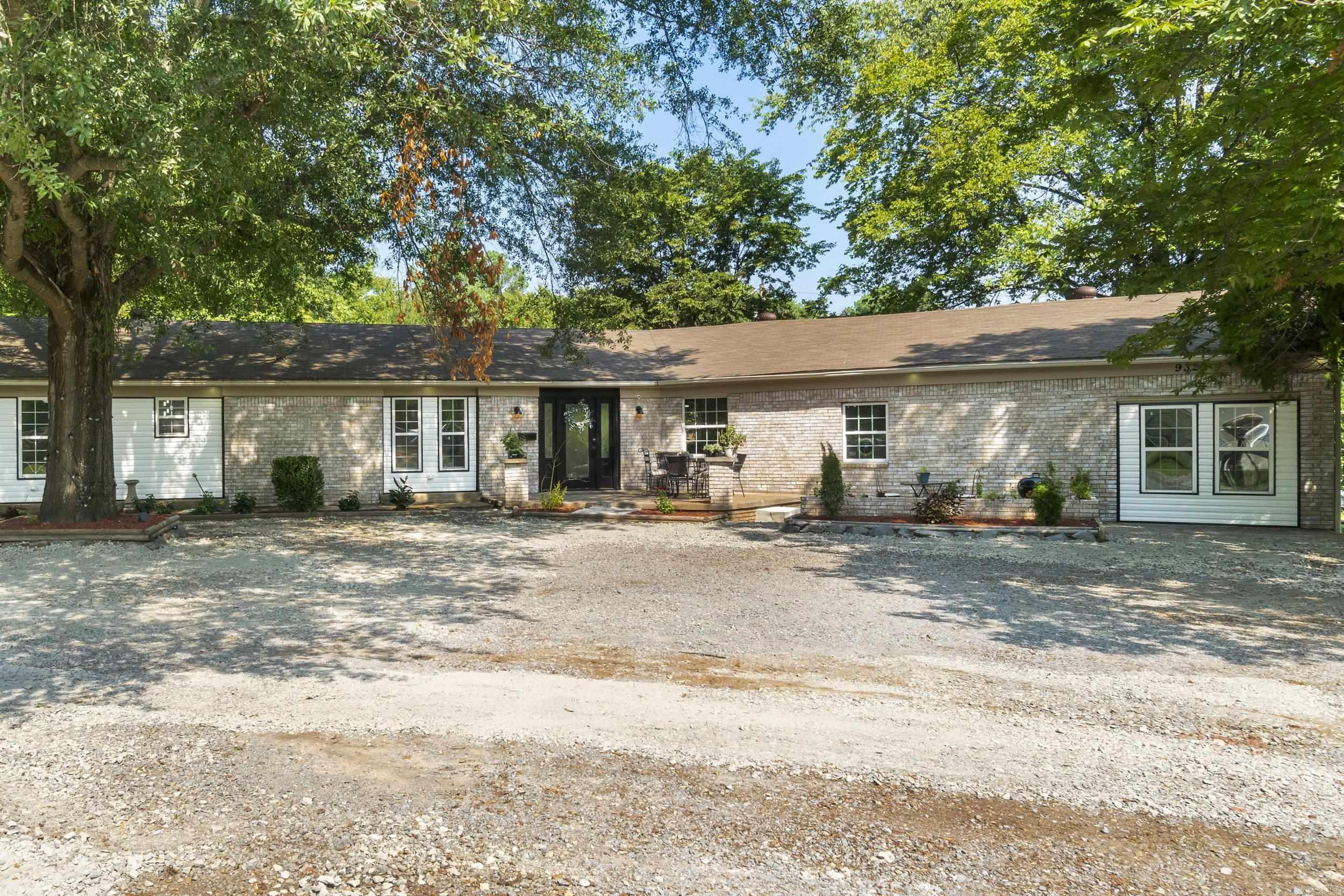 9320 Cloverhill  Little Rock, AR