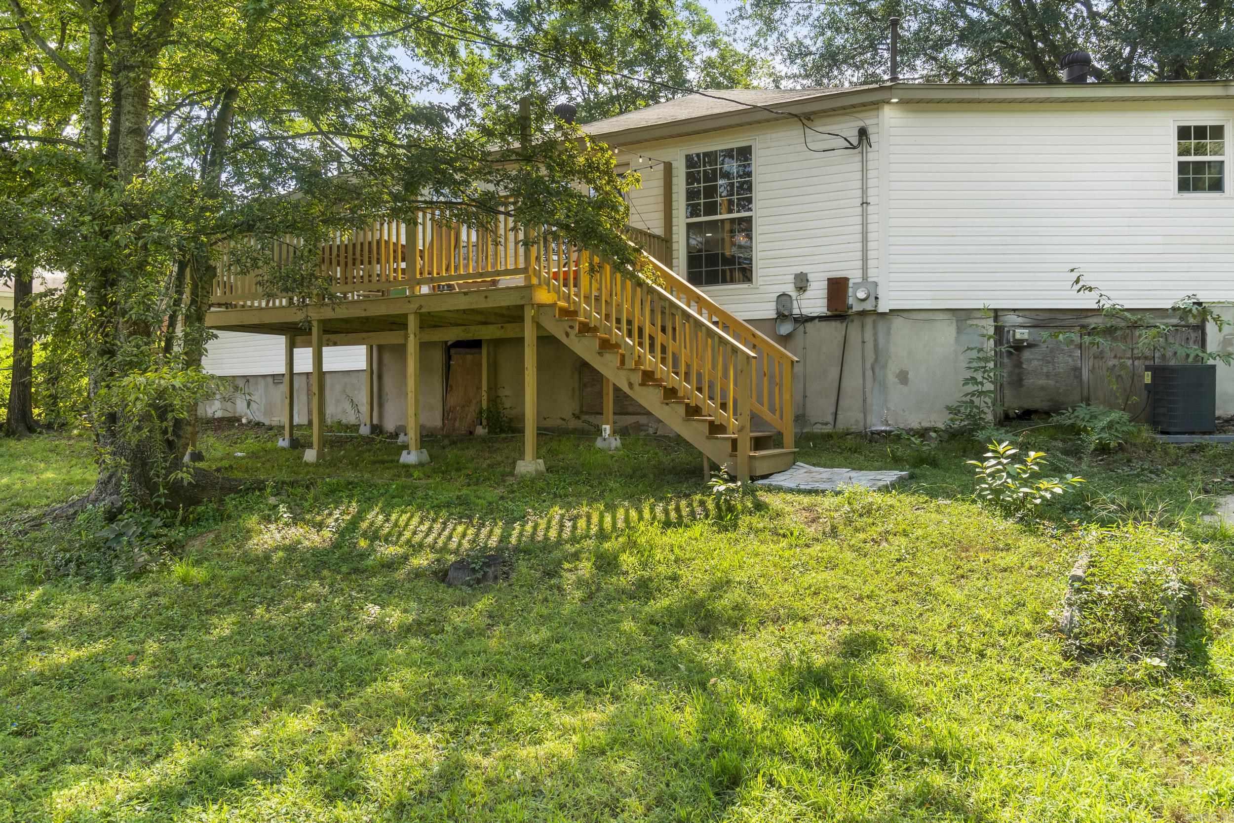 9320 Cloverhill  Little Rock, AR