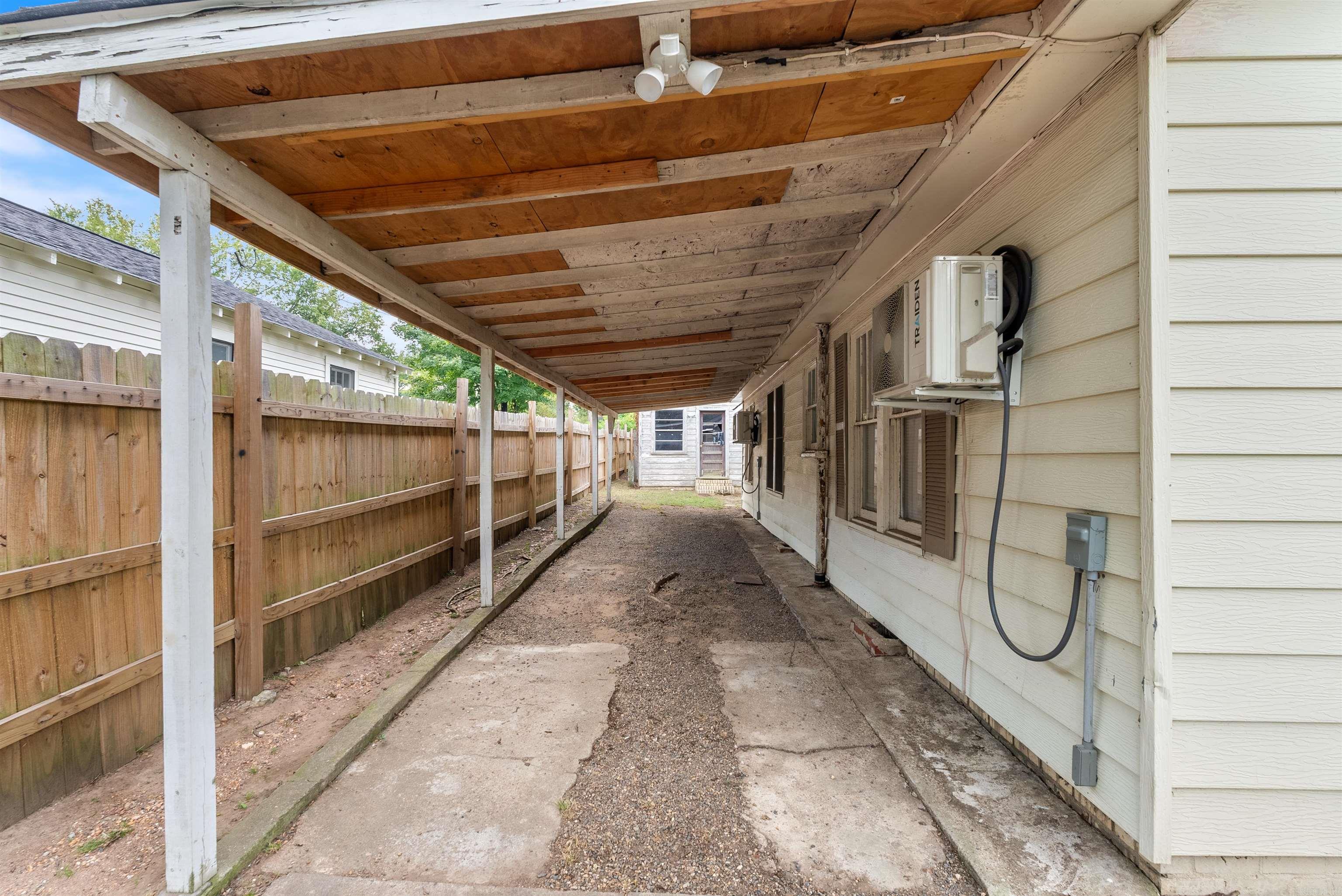 609 W Highland  Malvern, AR
