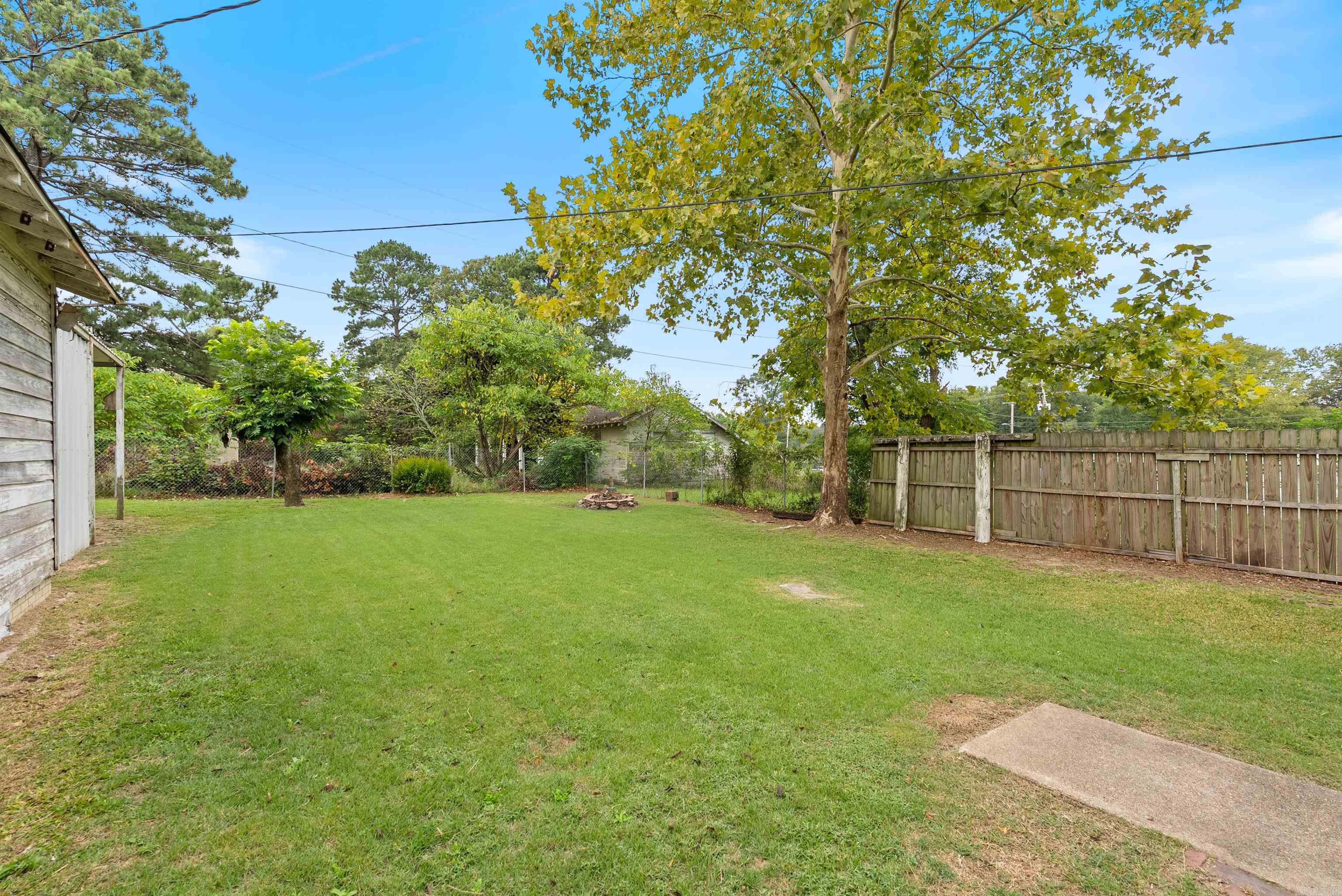 609 W Highland  Malvern, AR