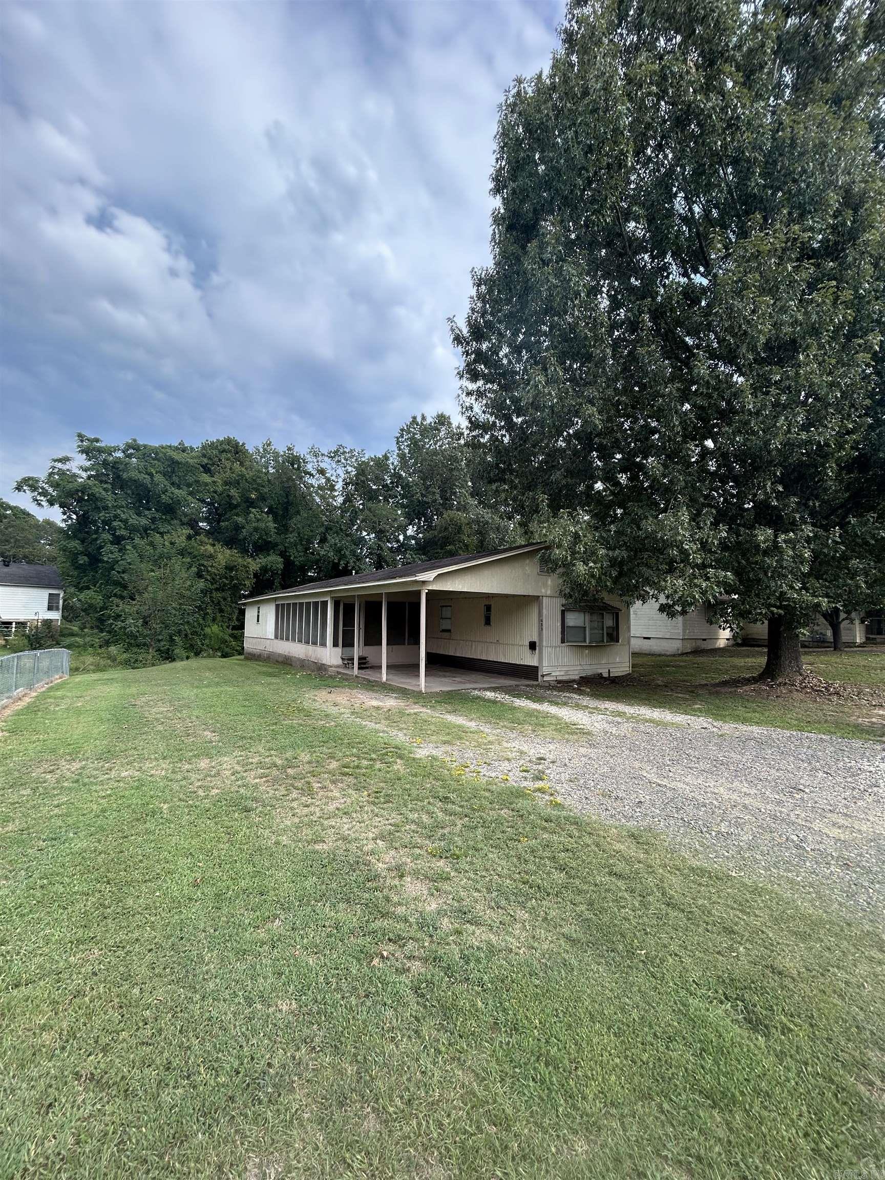 833 Wade St  Arkadelphia, AR