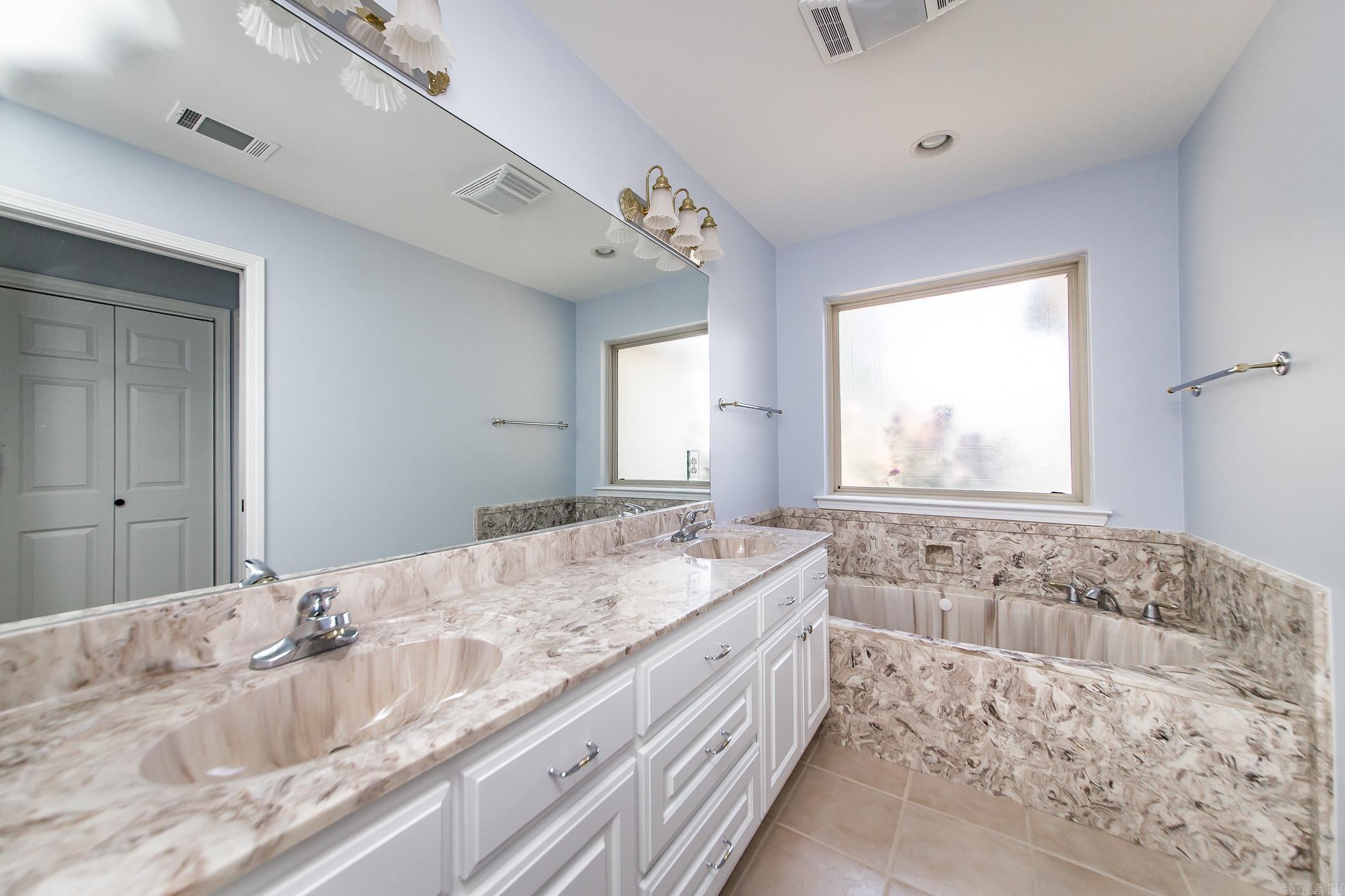 1030 Golden Hills  Cabot, AR