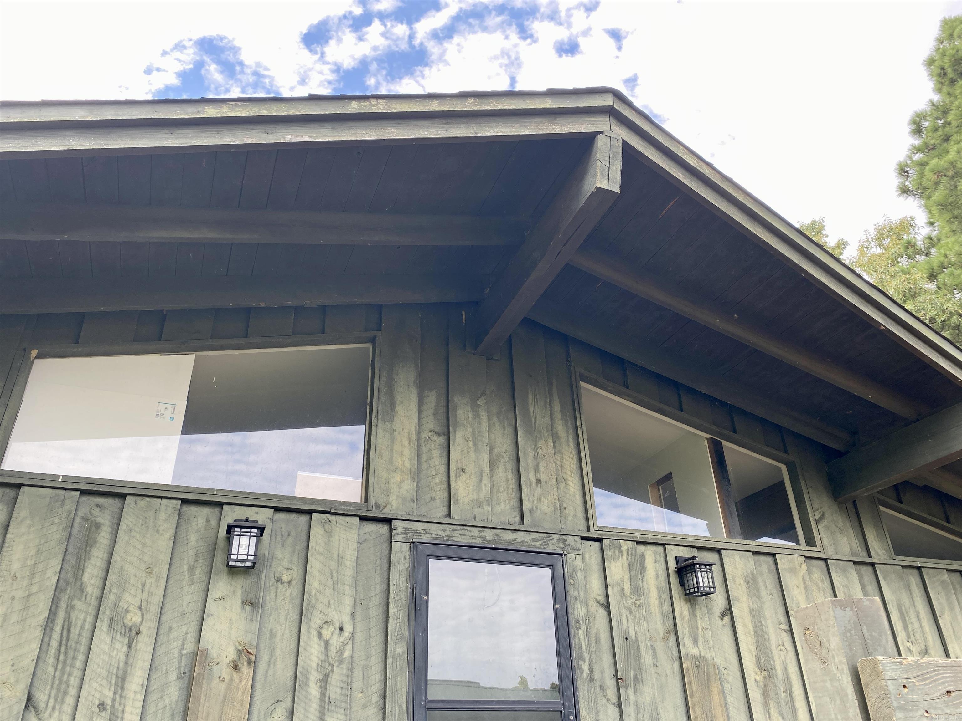 3033 Highway 21  Clarksville, AR