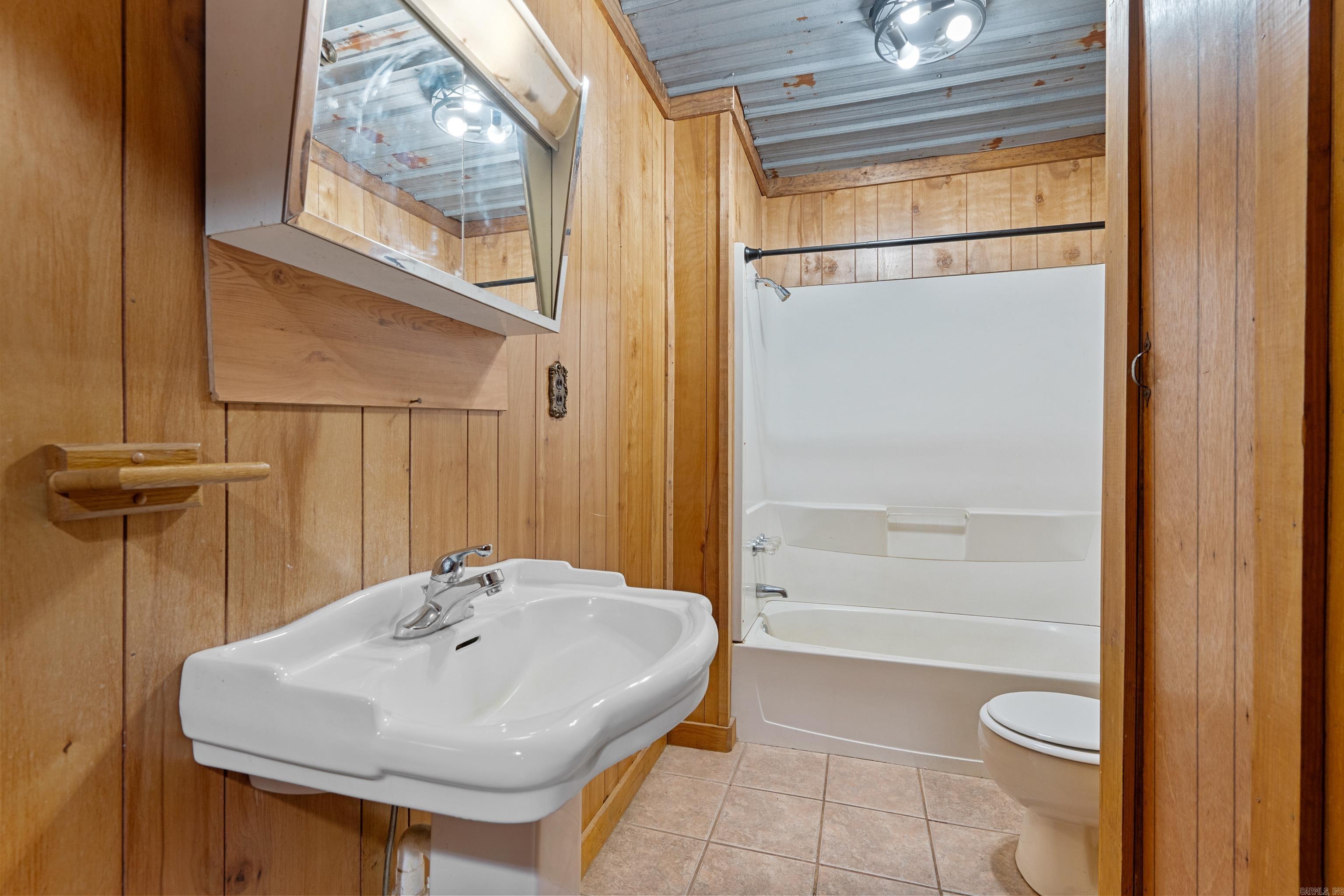 1328 W Highway 88 Oden, AR 71961