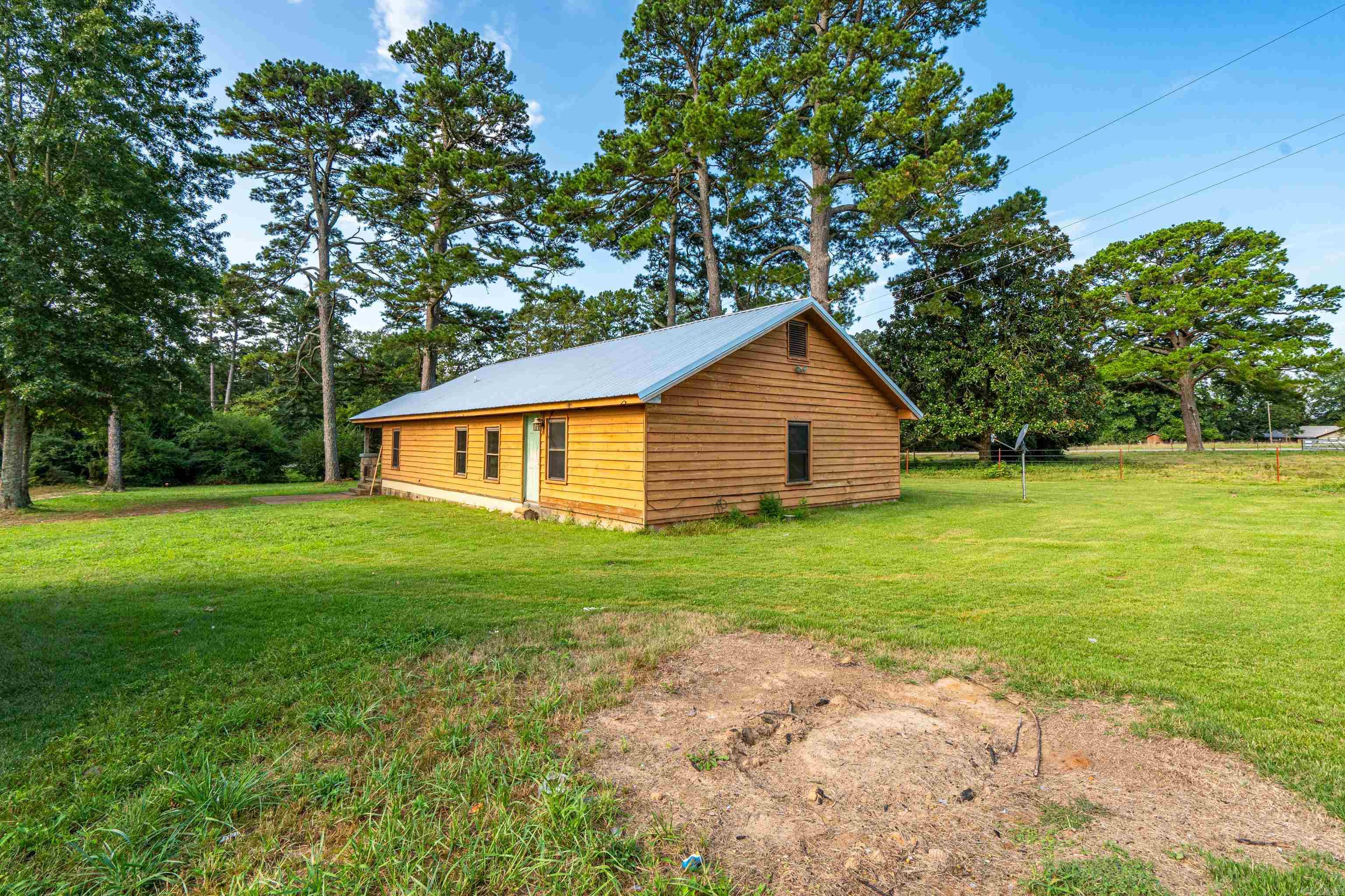1328 W Highway 88 Oden, AR 71961