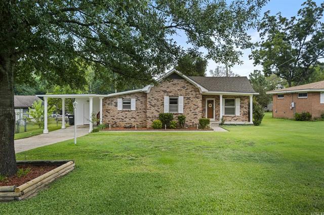 1926 E Lee  Sherwood, AR