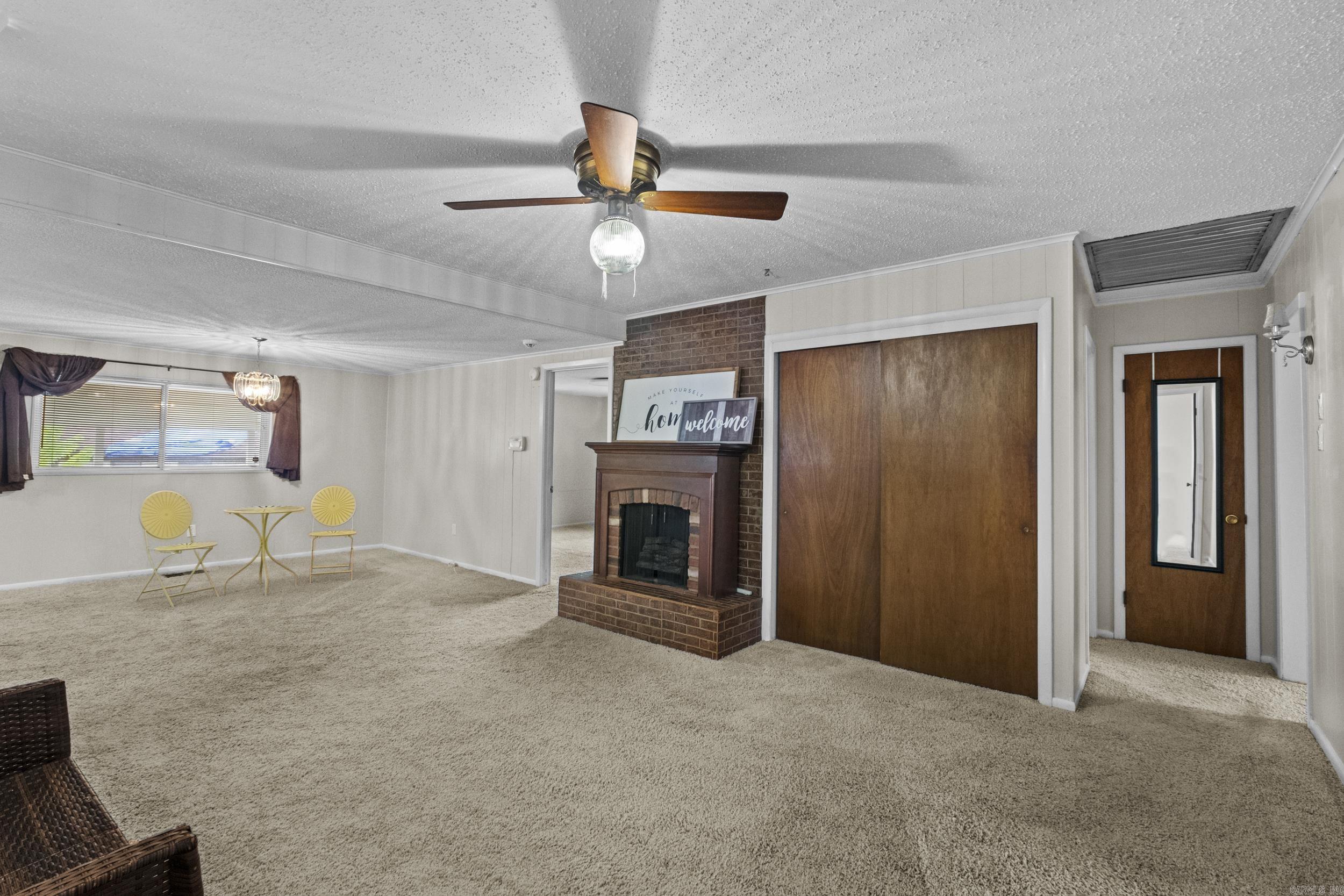 1926 E Lee  Sherwood, AR