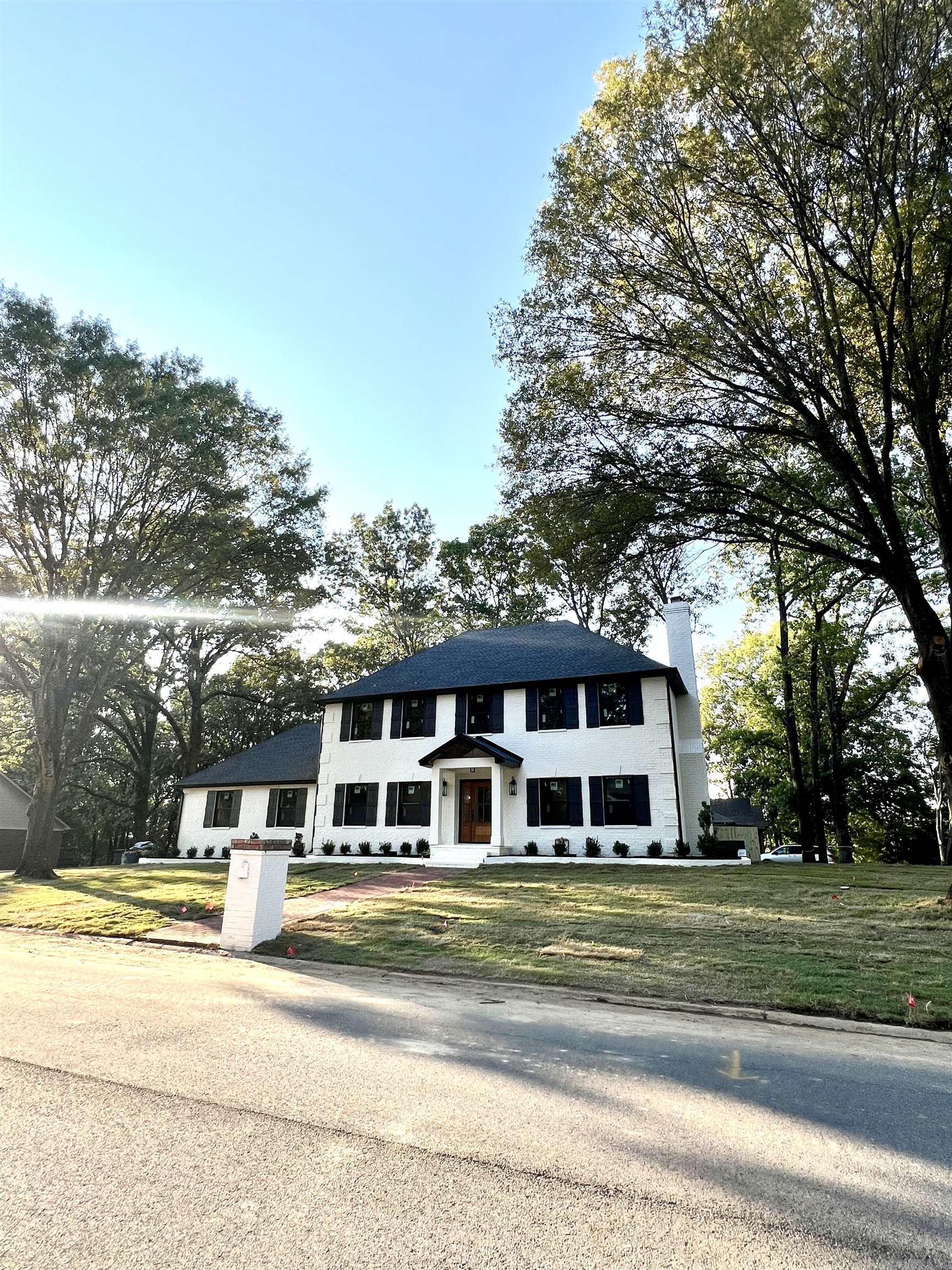 302 River Oaks  Searcy, AR