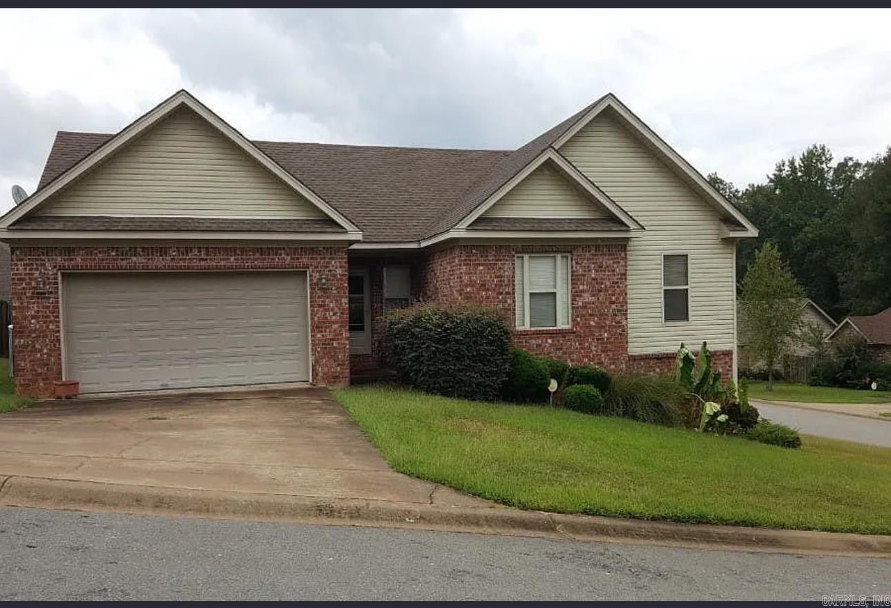 2000 Reagan Cove Alexander, AR 72002