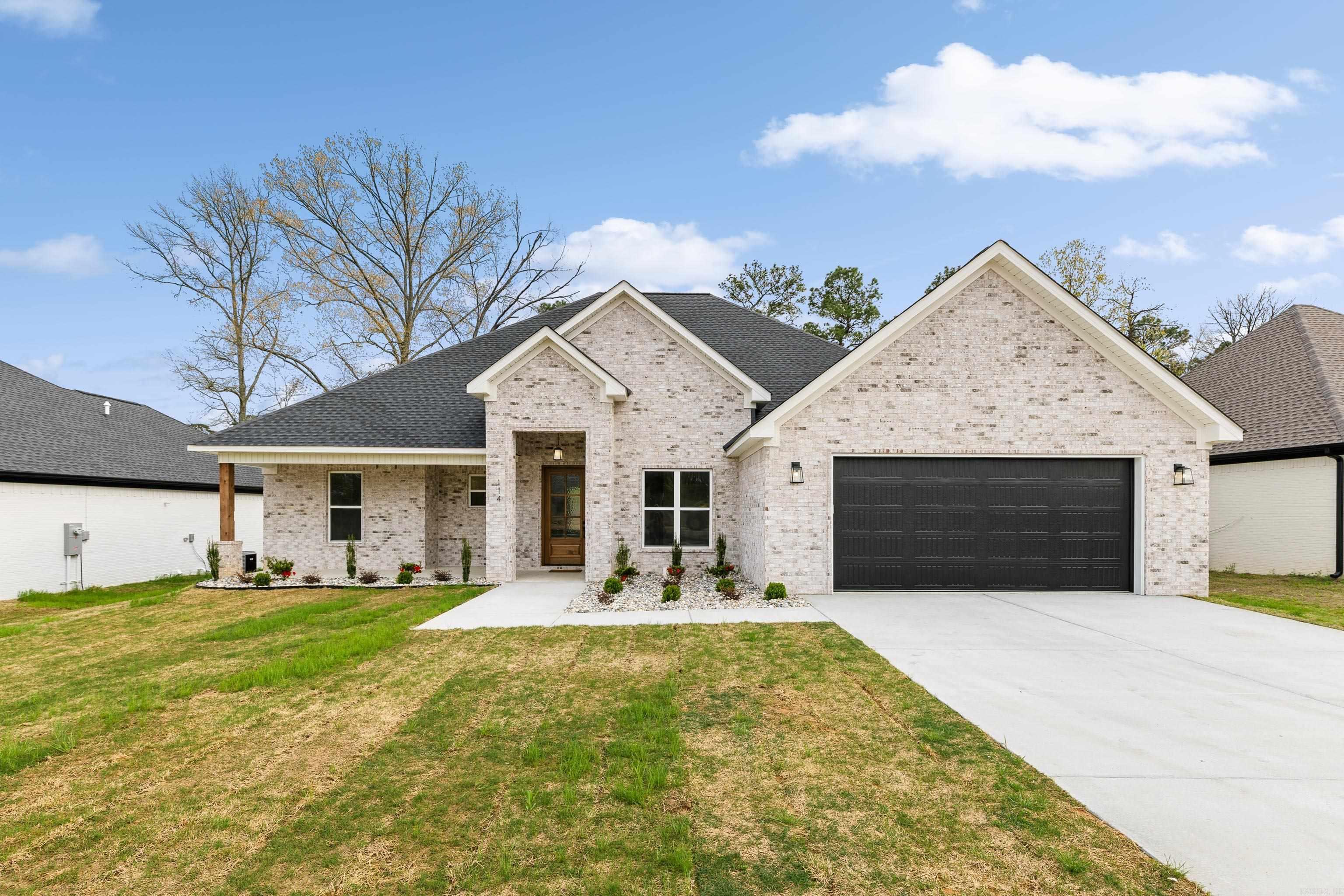 114 Harmony Village  Haskell, AR