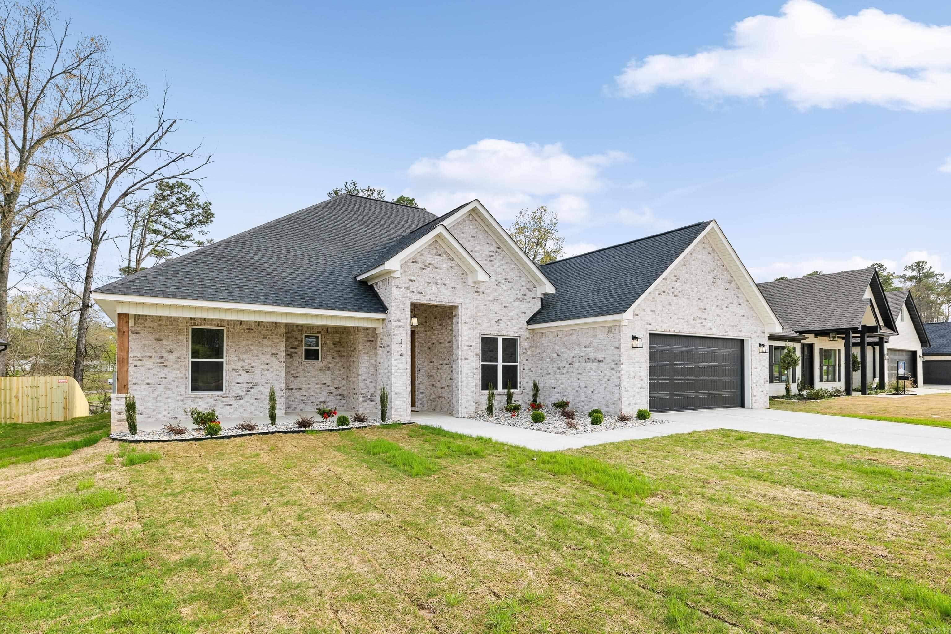 114 Harmony Village  Haskell, AR
