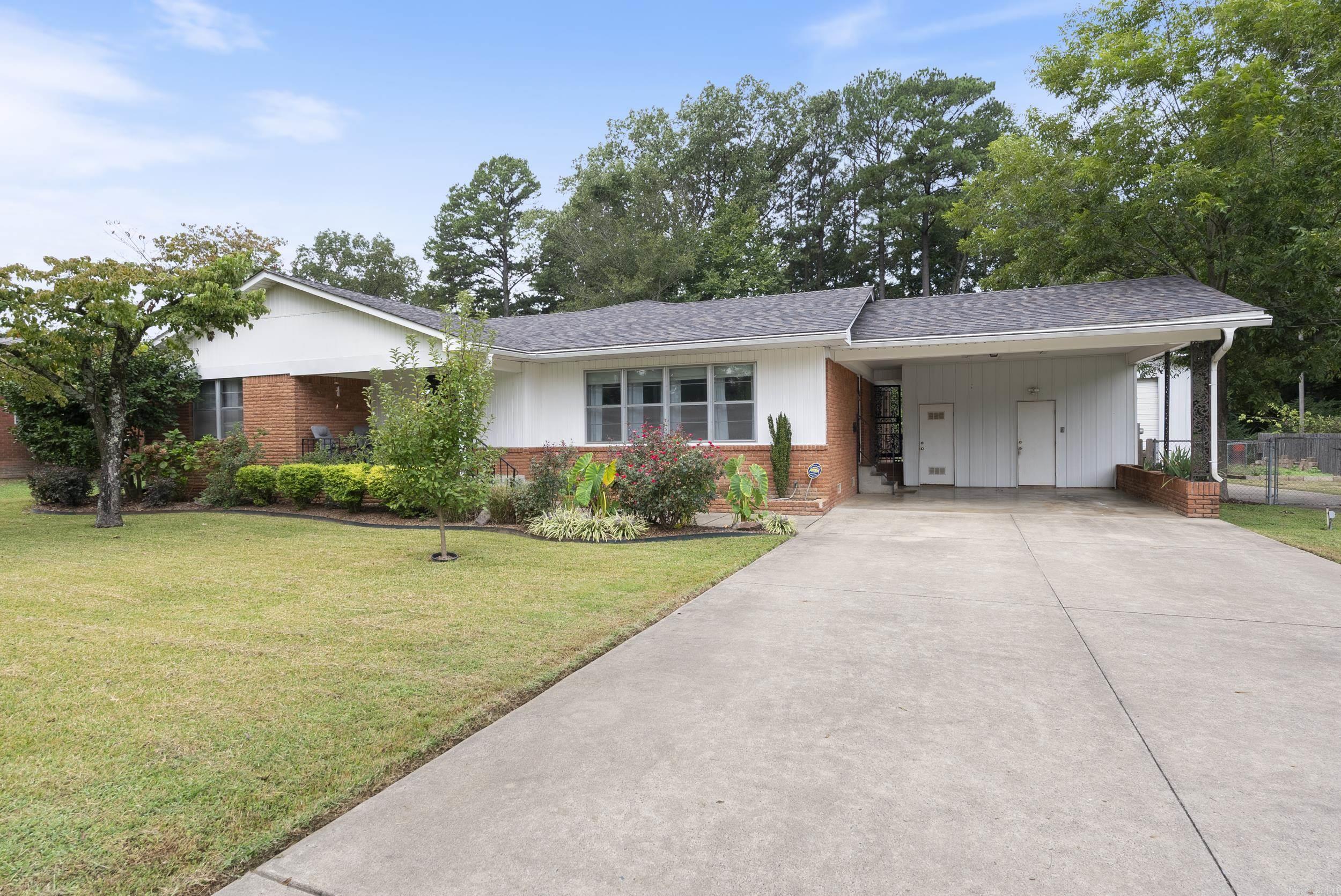 508 W Saline  Benton, AR