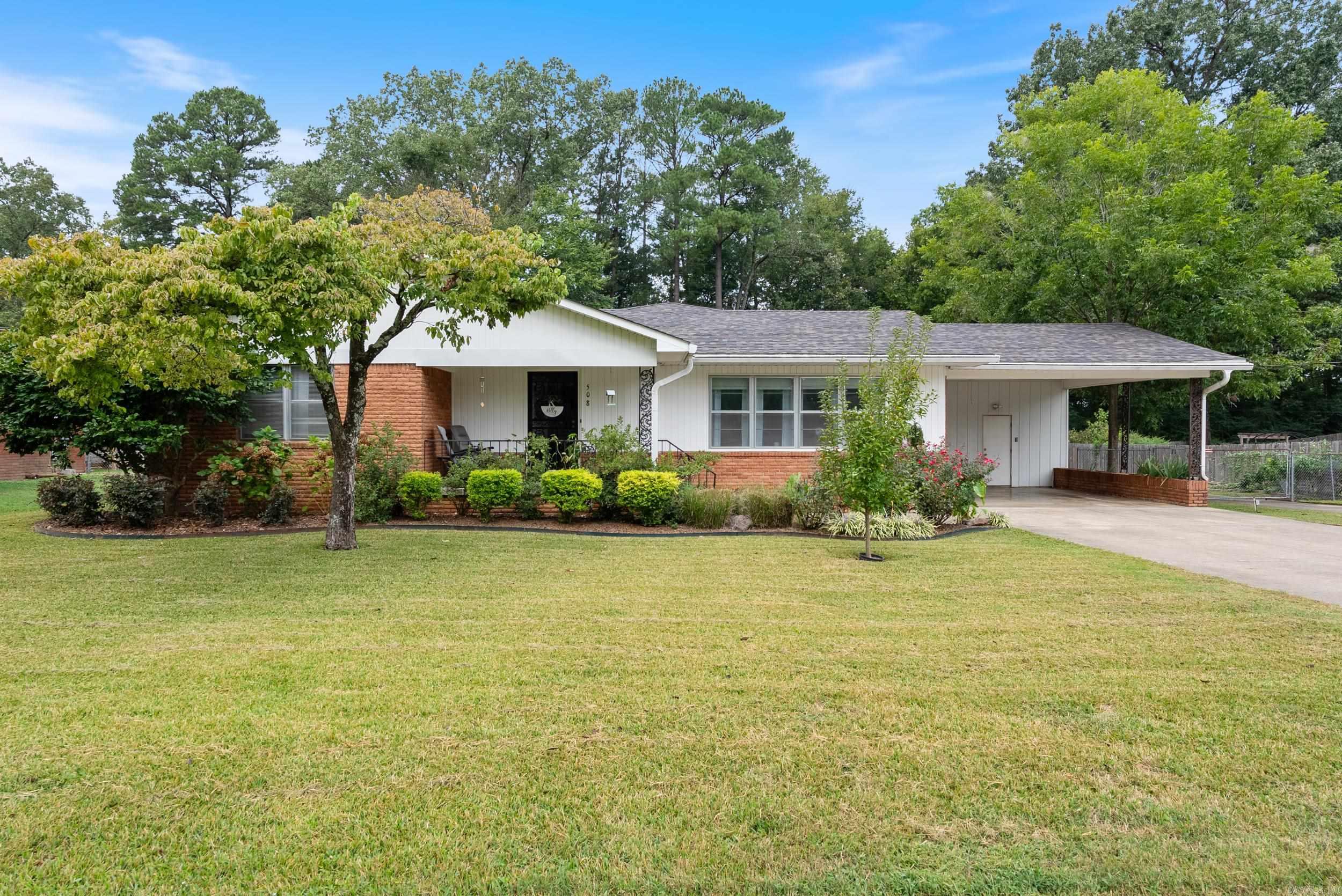 508 W Saline  Benton, AR