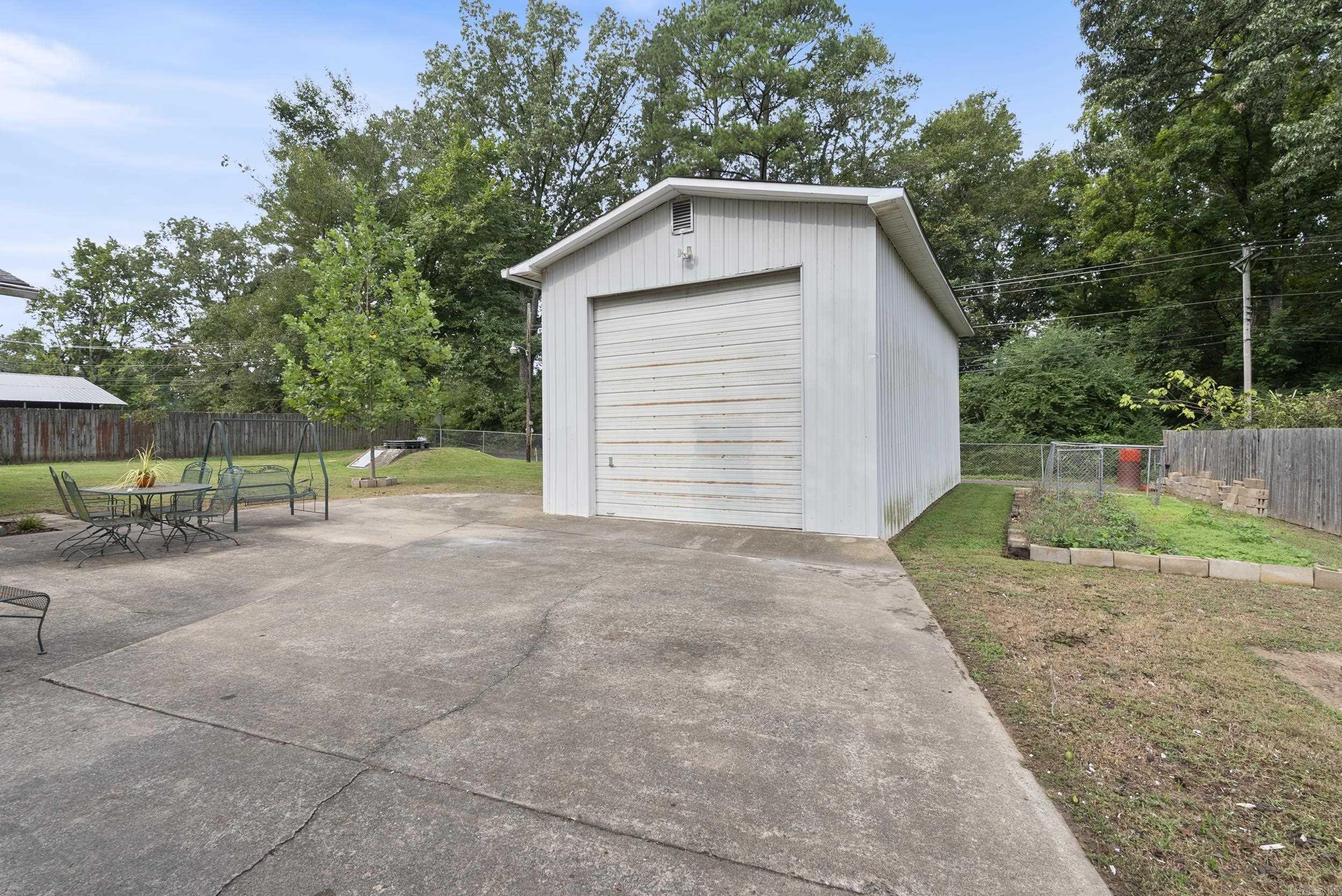 508 W Saline  Benton, AR
