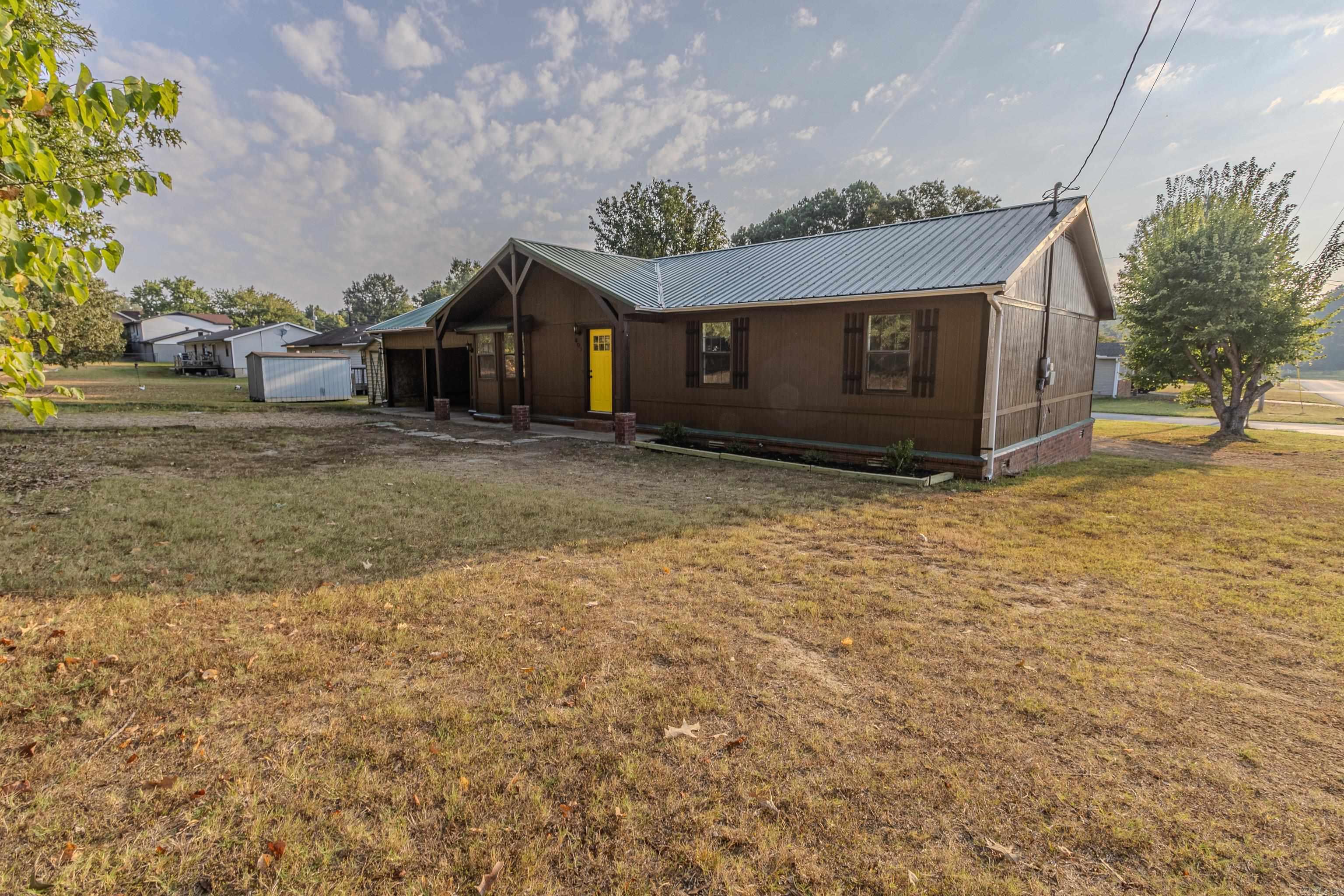 601 N CENTER HILL ROAD