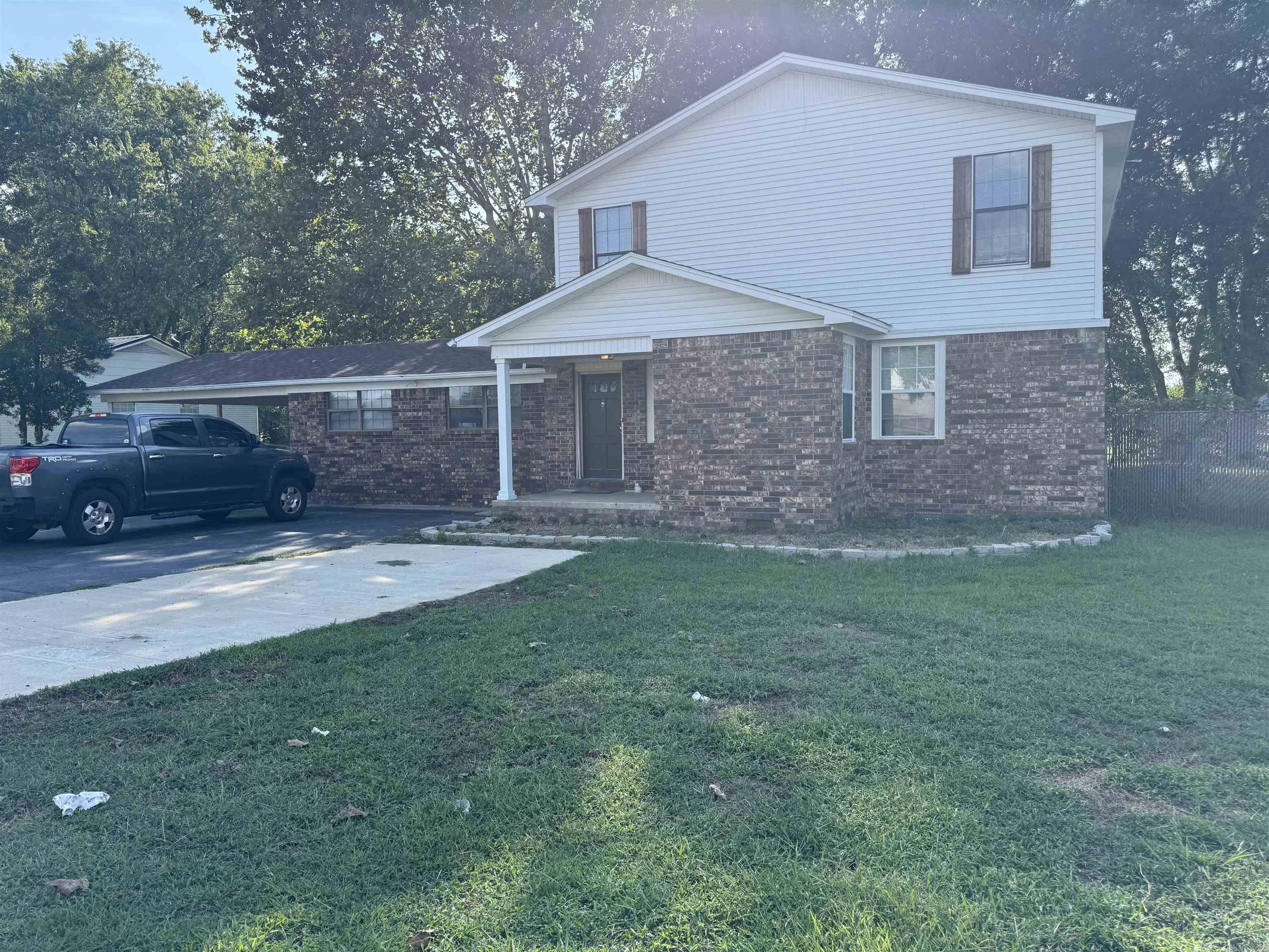 505 Country Club  Searcy, AR