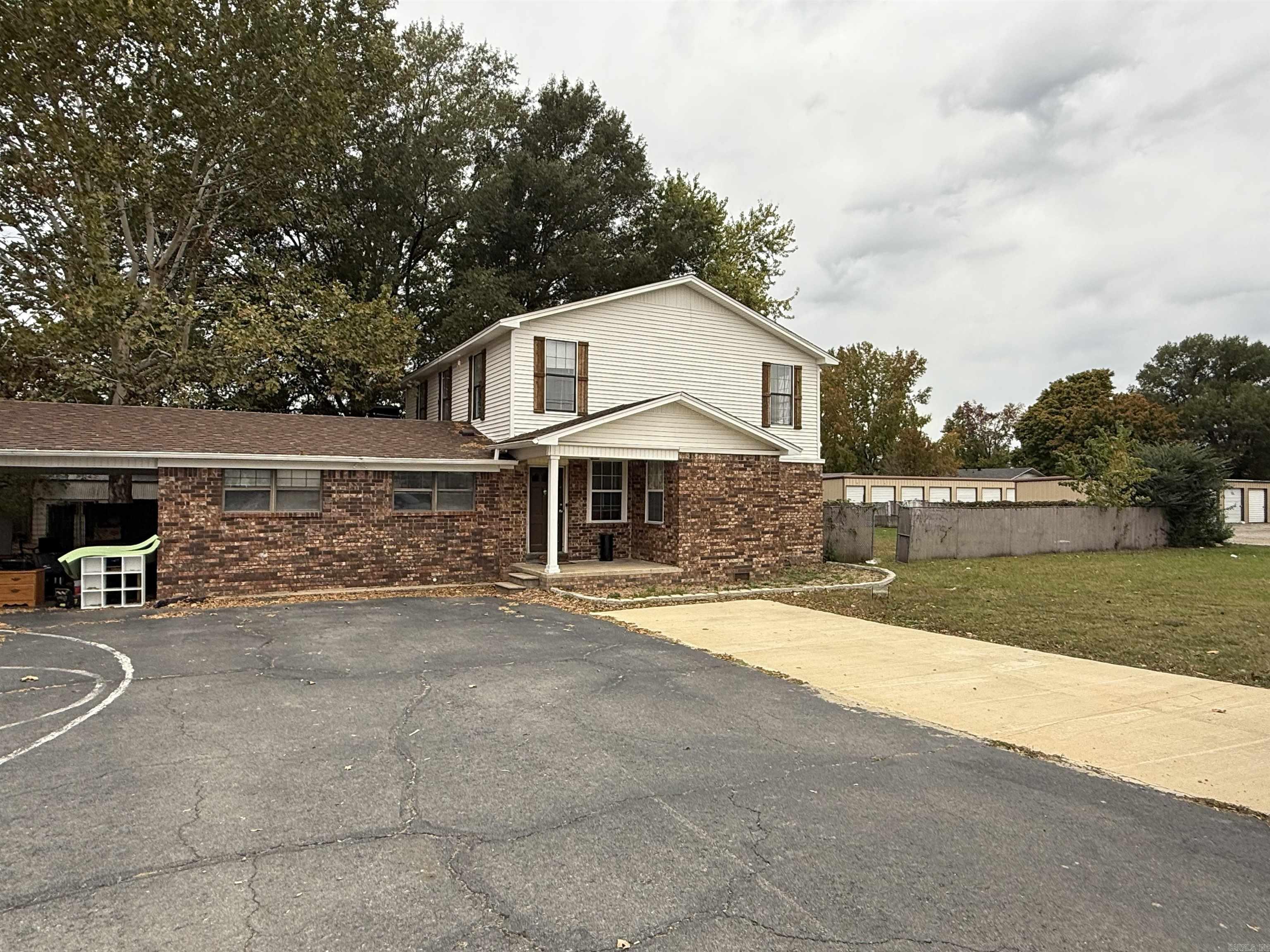 505 Country Club  Searcy, AR