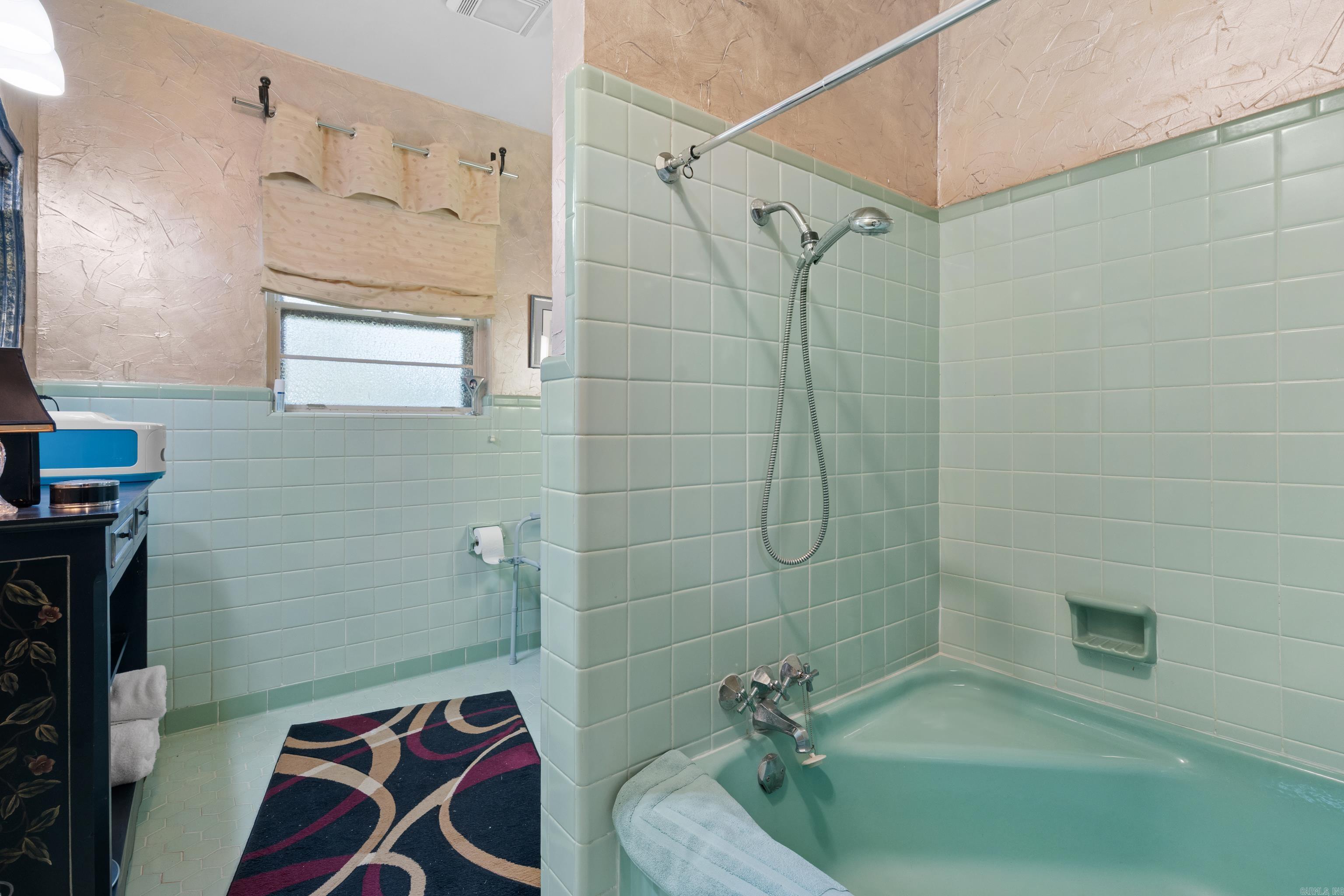 2724 Malvern  Hot Springs, AR